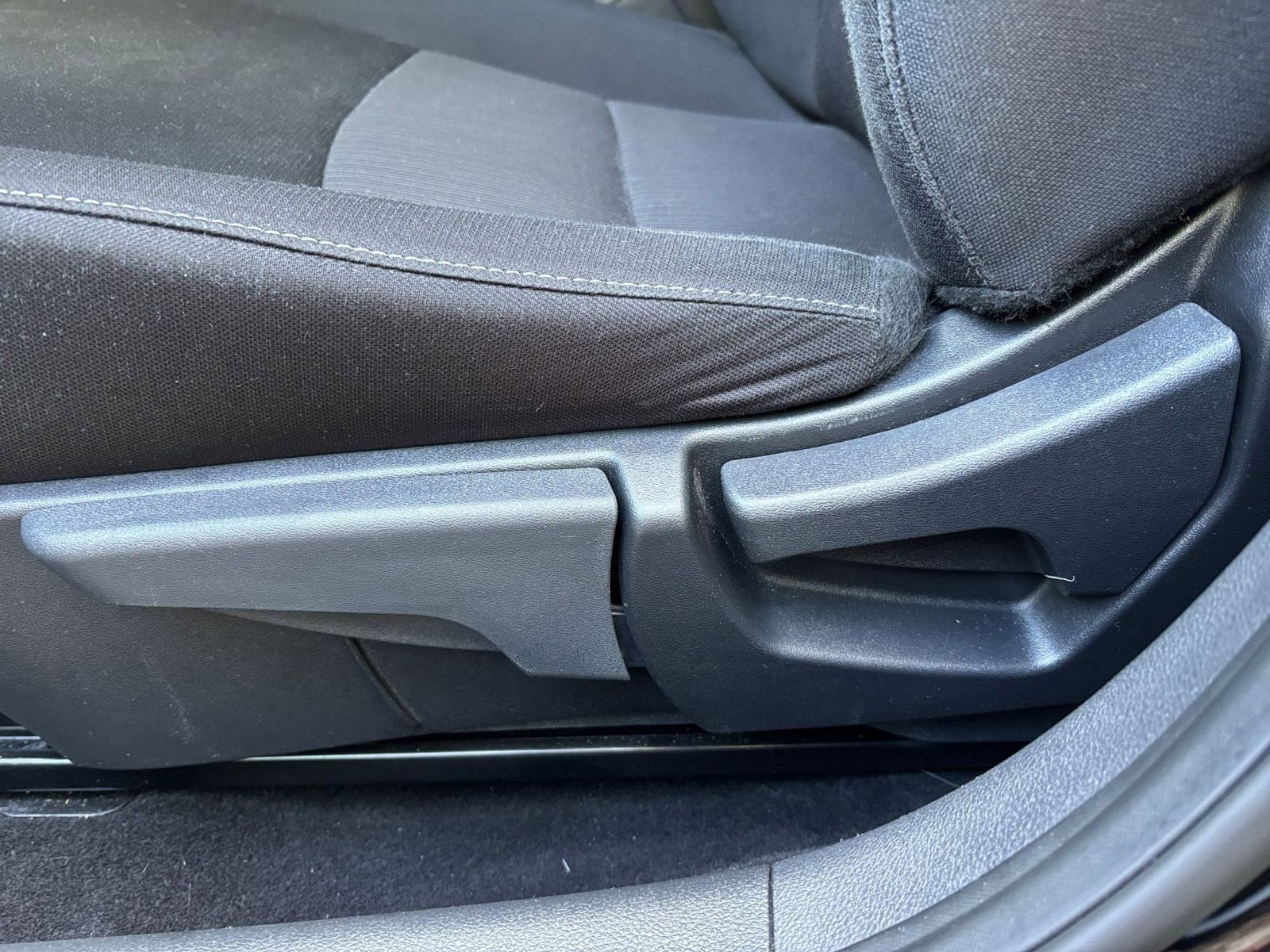 2023 Nissan Sentra SV 23
