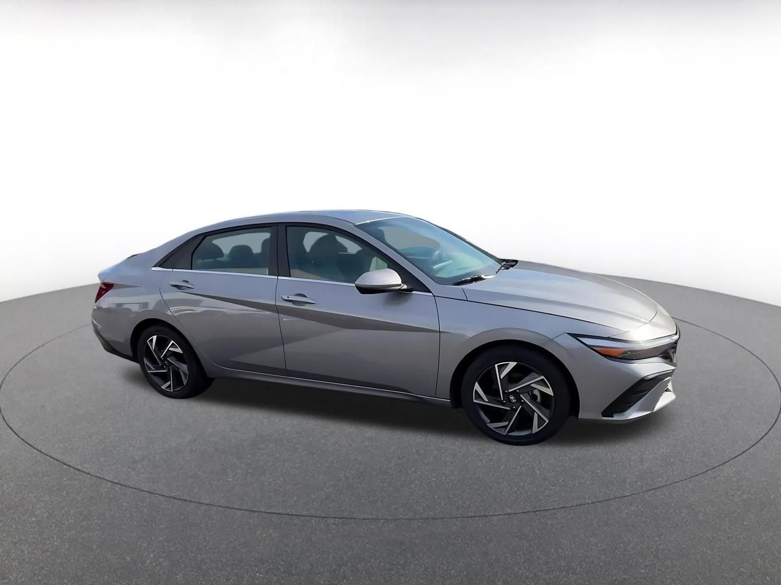 Thumbnail: 2025 Hyundai Elantra - 2