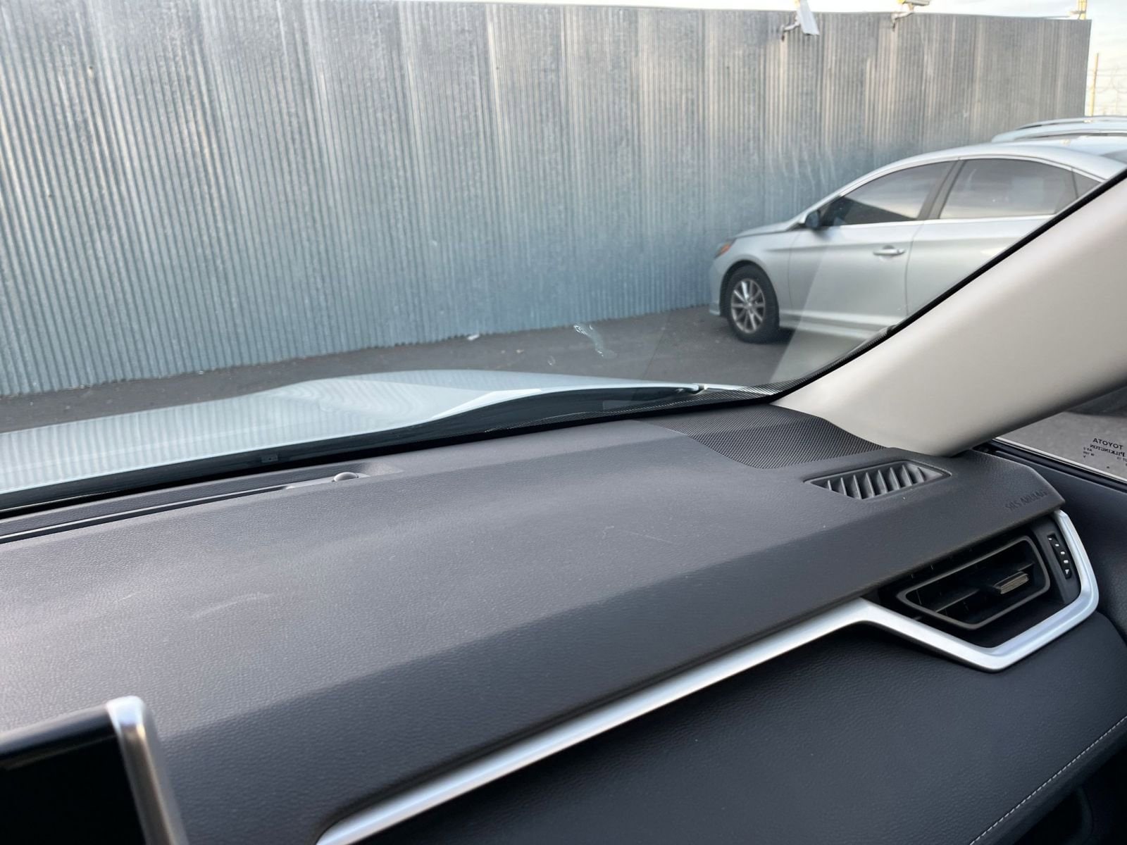 Thumbnail: 2025 Toyota RAV4 - 35