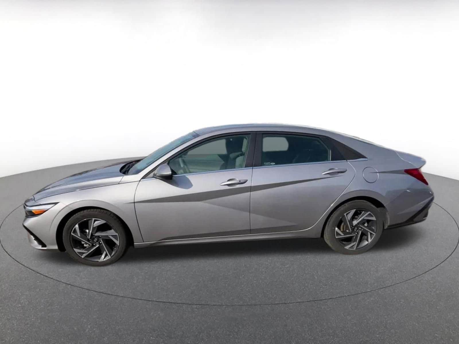 Thumbnail: 2025 Hyundai Elantra - 9