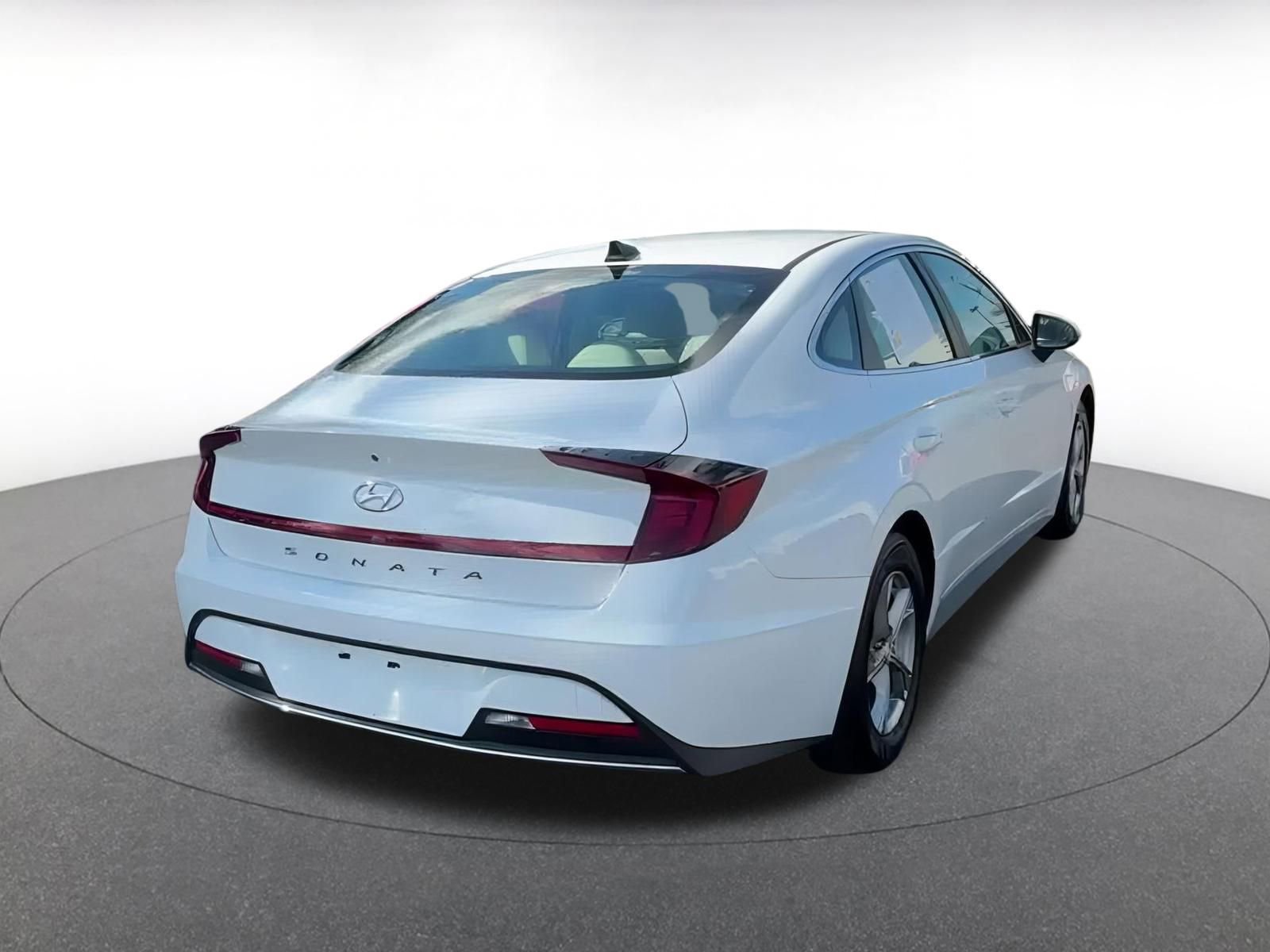 2023 Hyundai Sonata SE 13