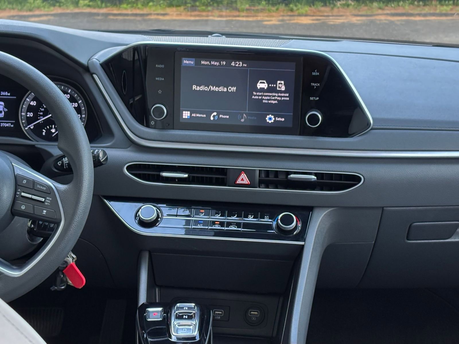 2023 Hyundai Sonata SE 18