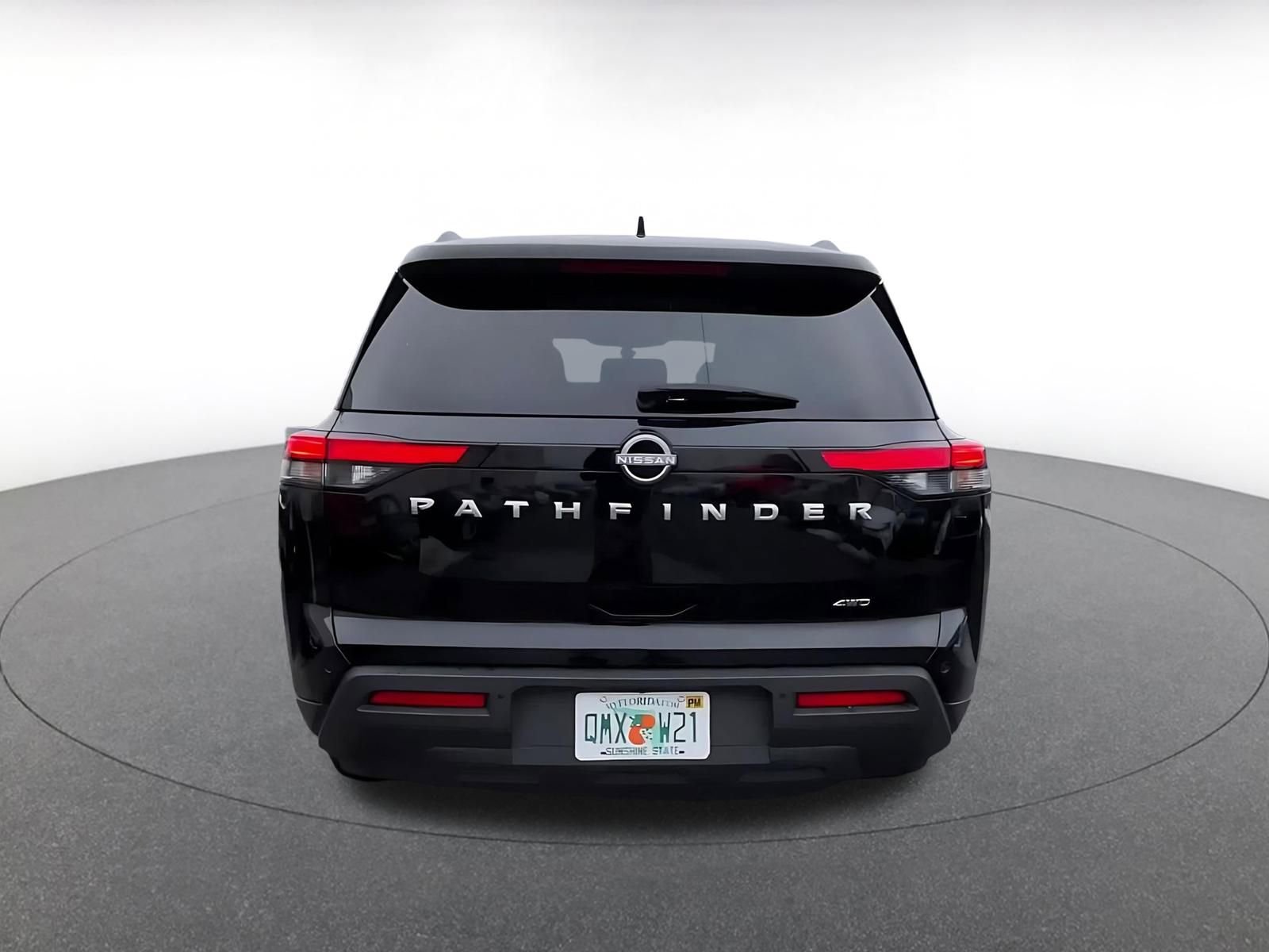 Thumbnail: 2025 Nissan Pathfinder - 12