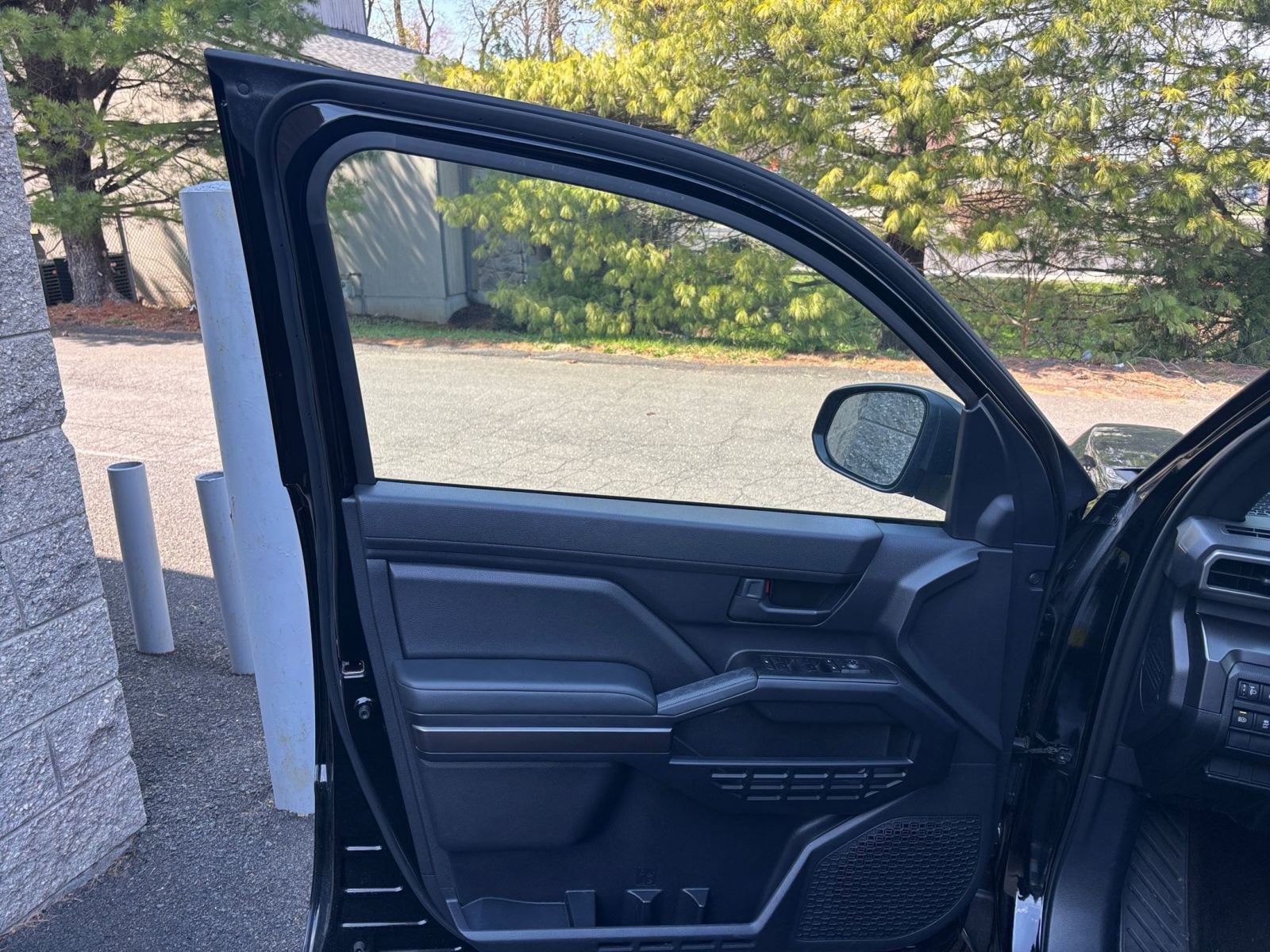 Thumbnail: 2025 Toyota 4Runner - 18