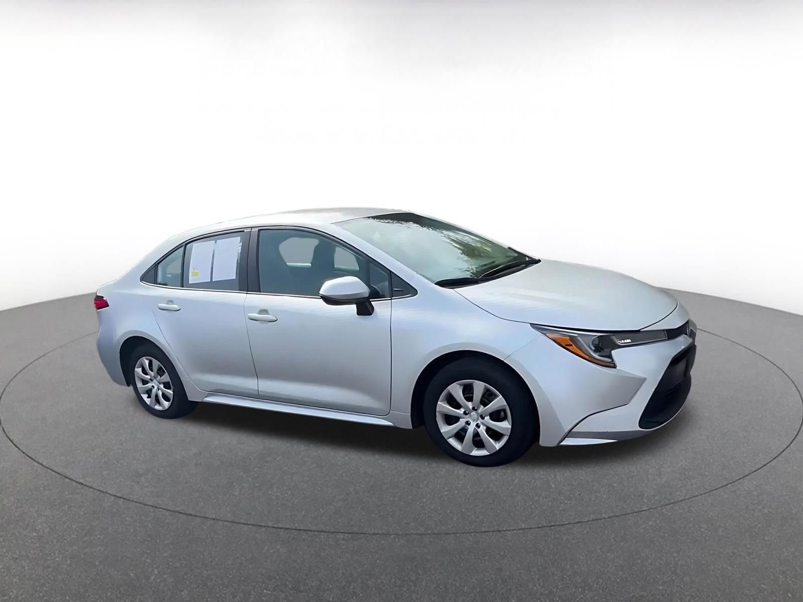 Thumbnail: 2025 Toyota Corolla - 2