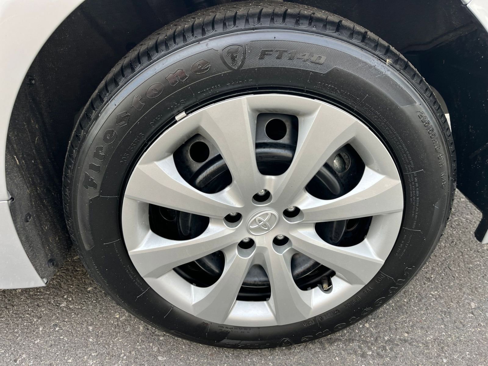 Thumbnail: 2025 Toyota Corolla - 29