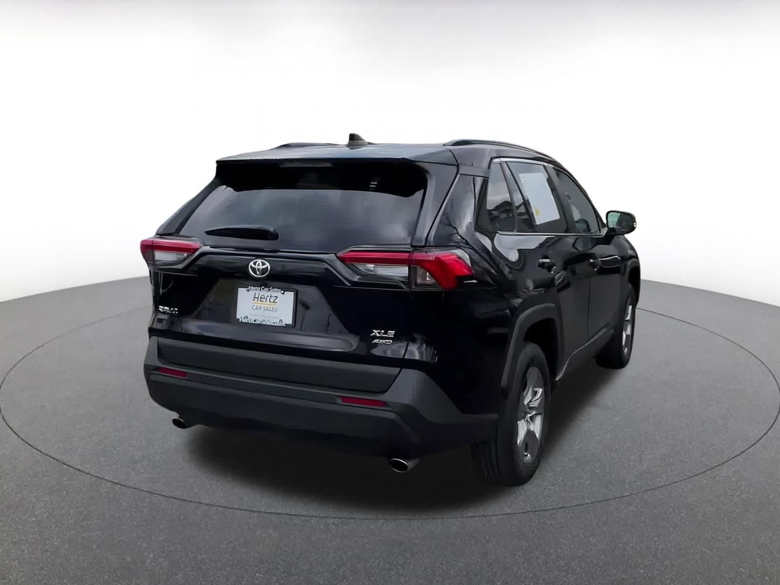 Thumbnail: 2025 Toyota RAV4 - 14