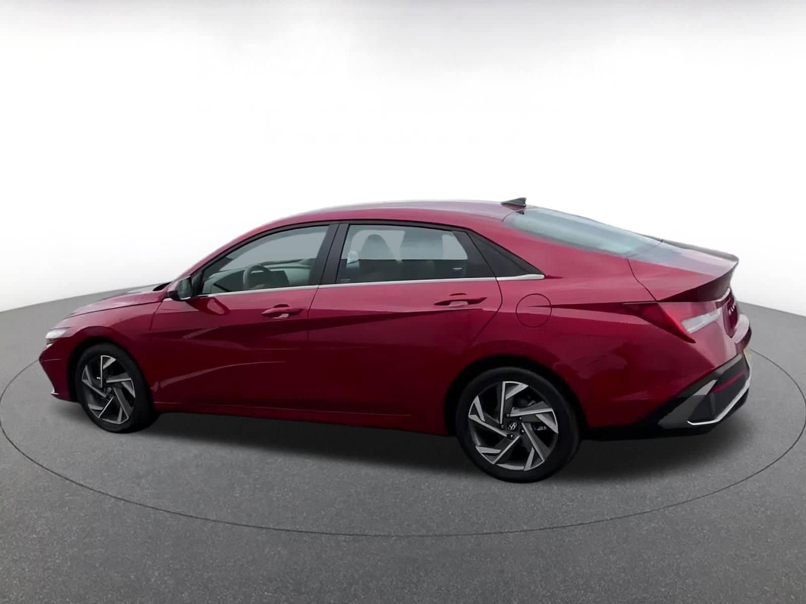 Thumbnail: 2025 Hyundai Elantra - 9