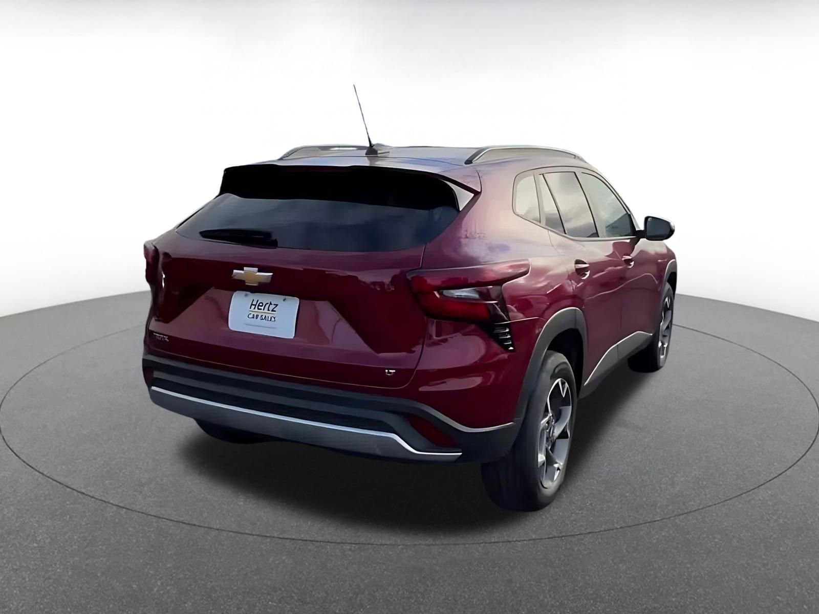 Thumbnail: 2025 Chevrolet Trax - 14