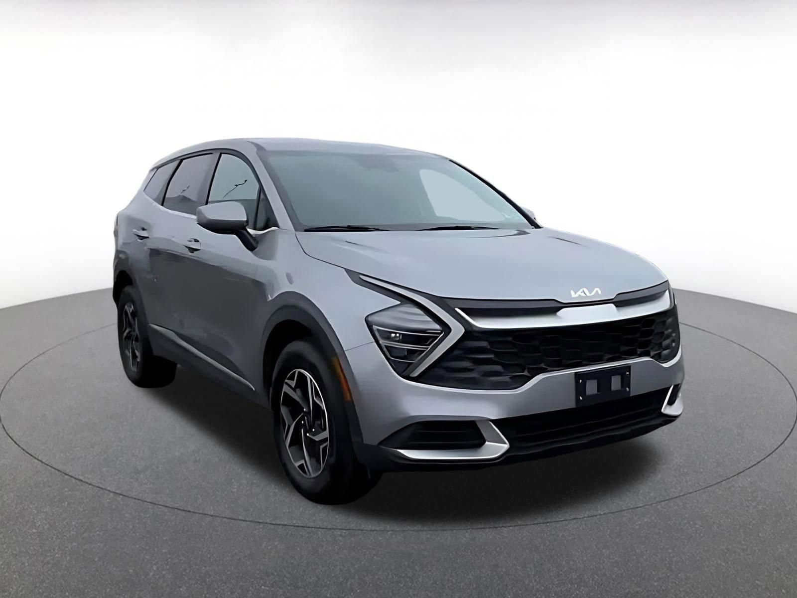 Thumbnail: 2025 Kia Sportage - 3