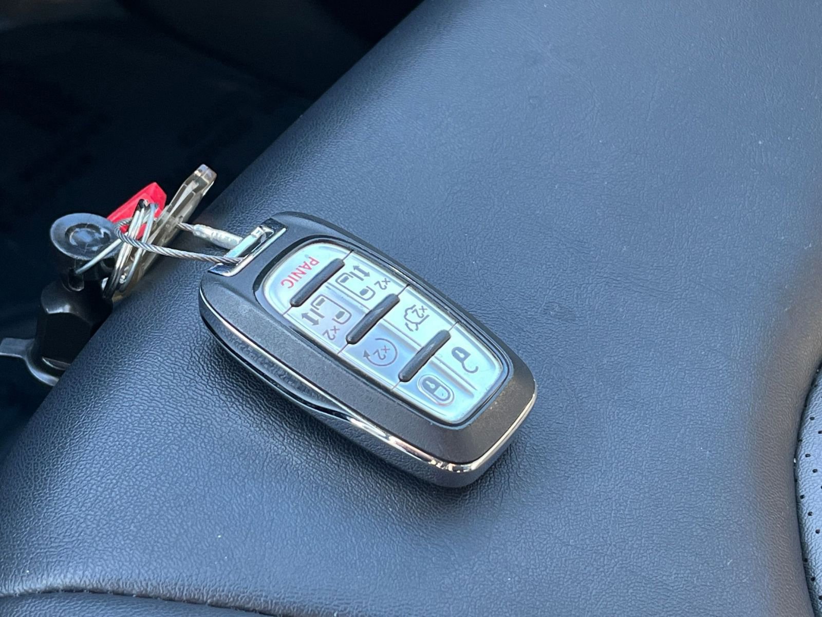 Thumbnail: 2025 Chrysler Pacifica - 22