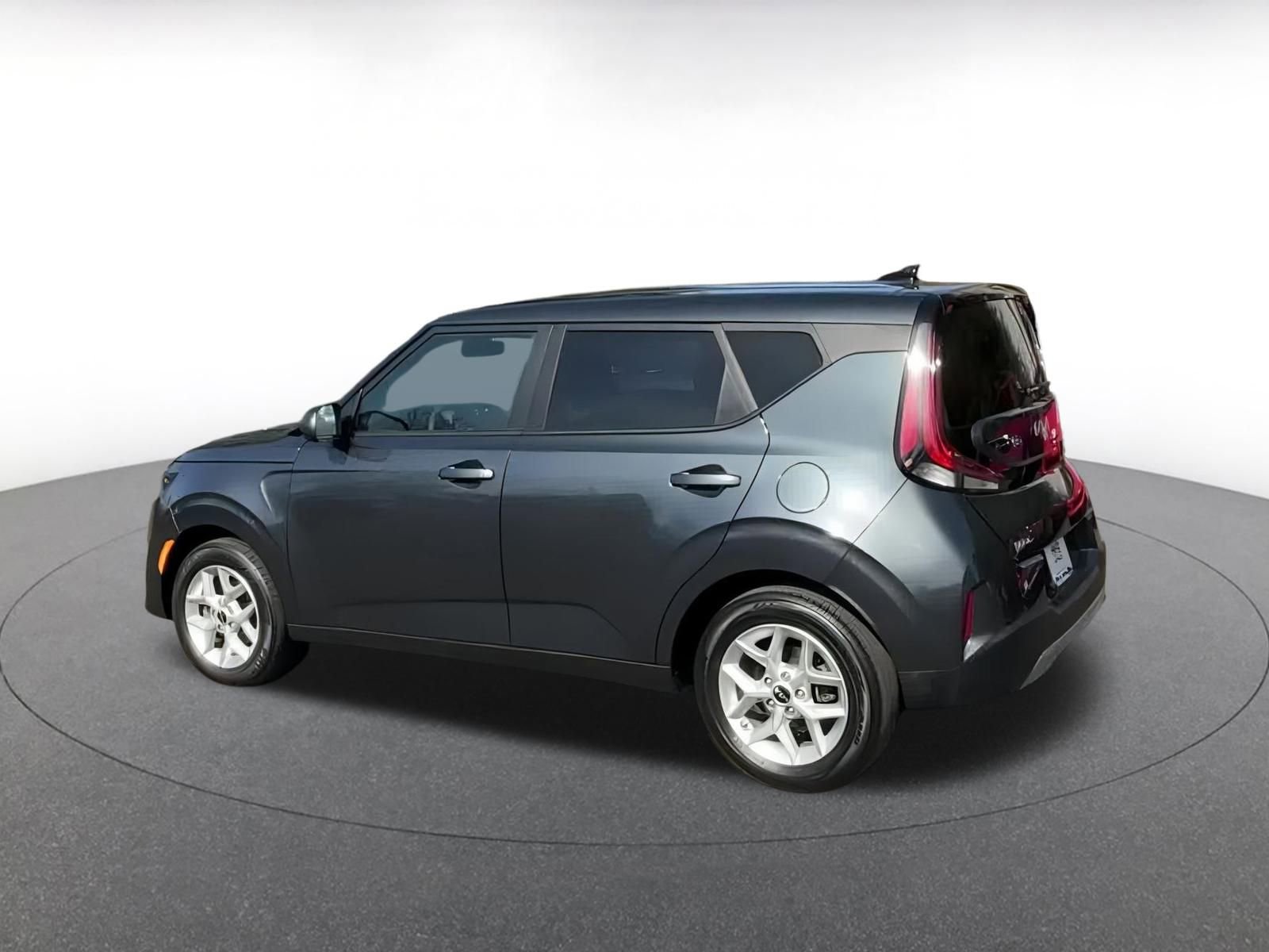 2024 Kia Soul LX 10