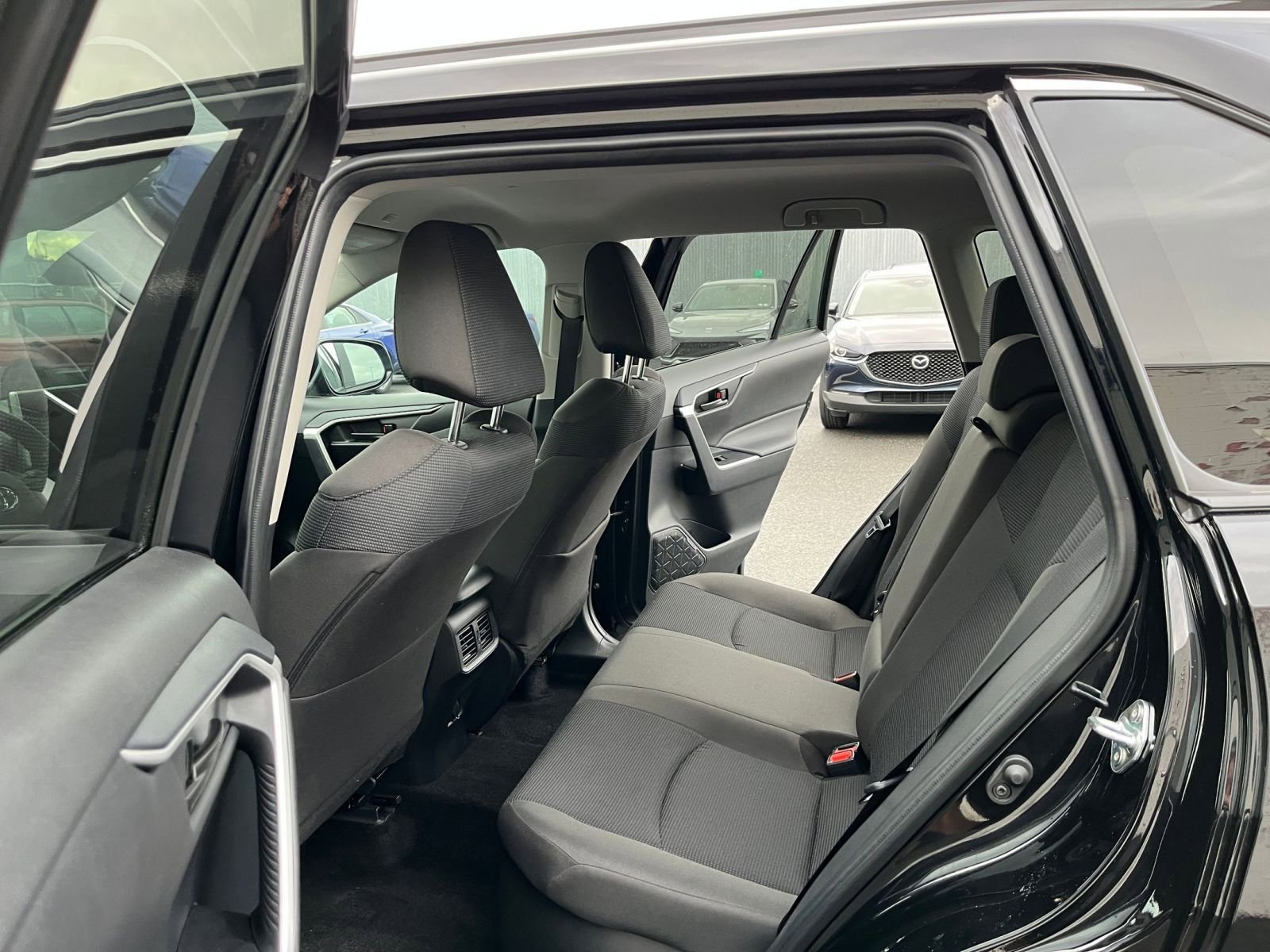 Thumbnail: 2025 Toyota RAV4 - 24