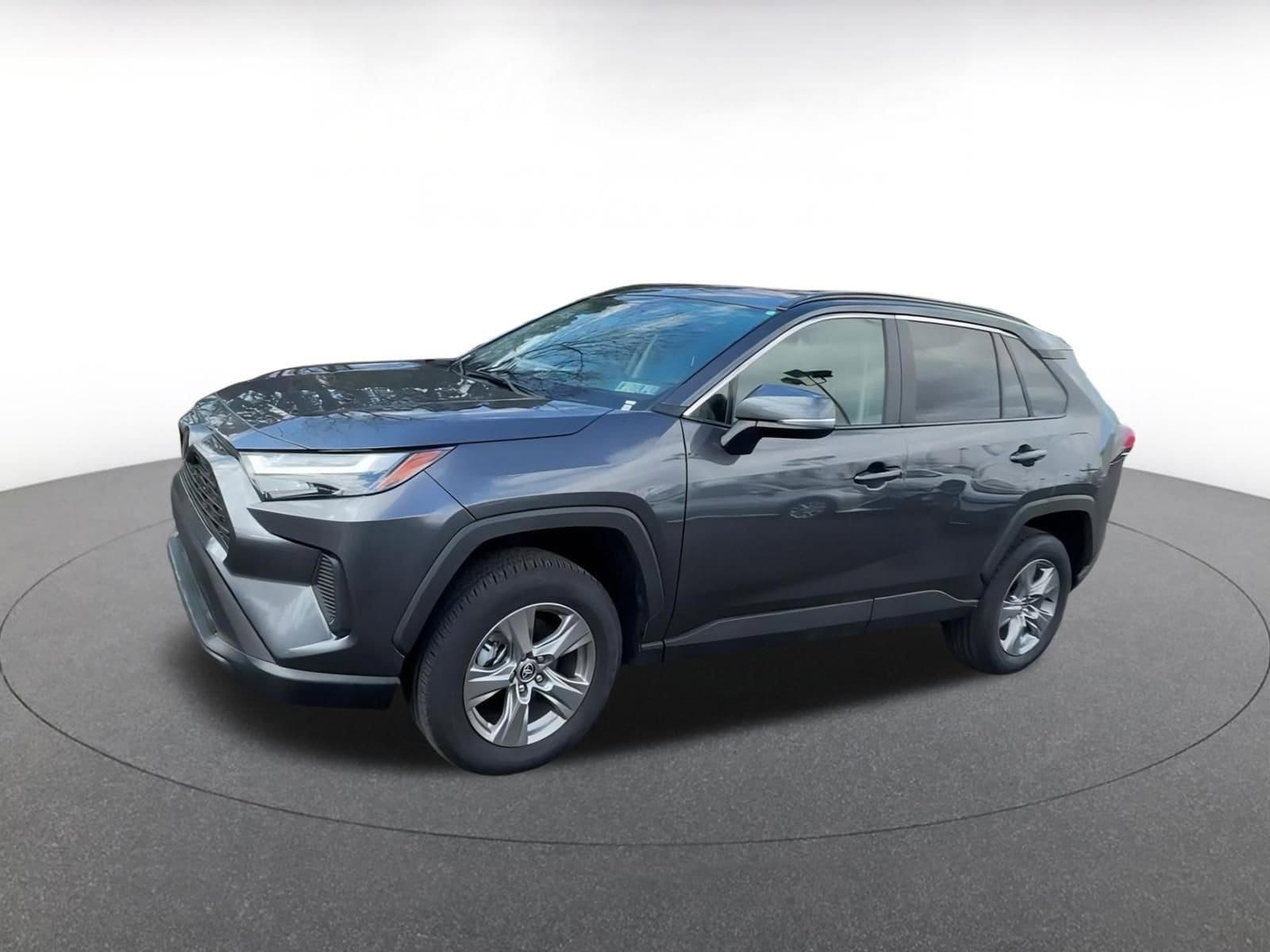 2024 Toyota RAV4 XLE 7