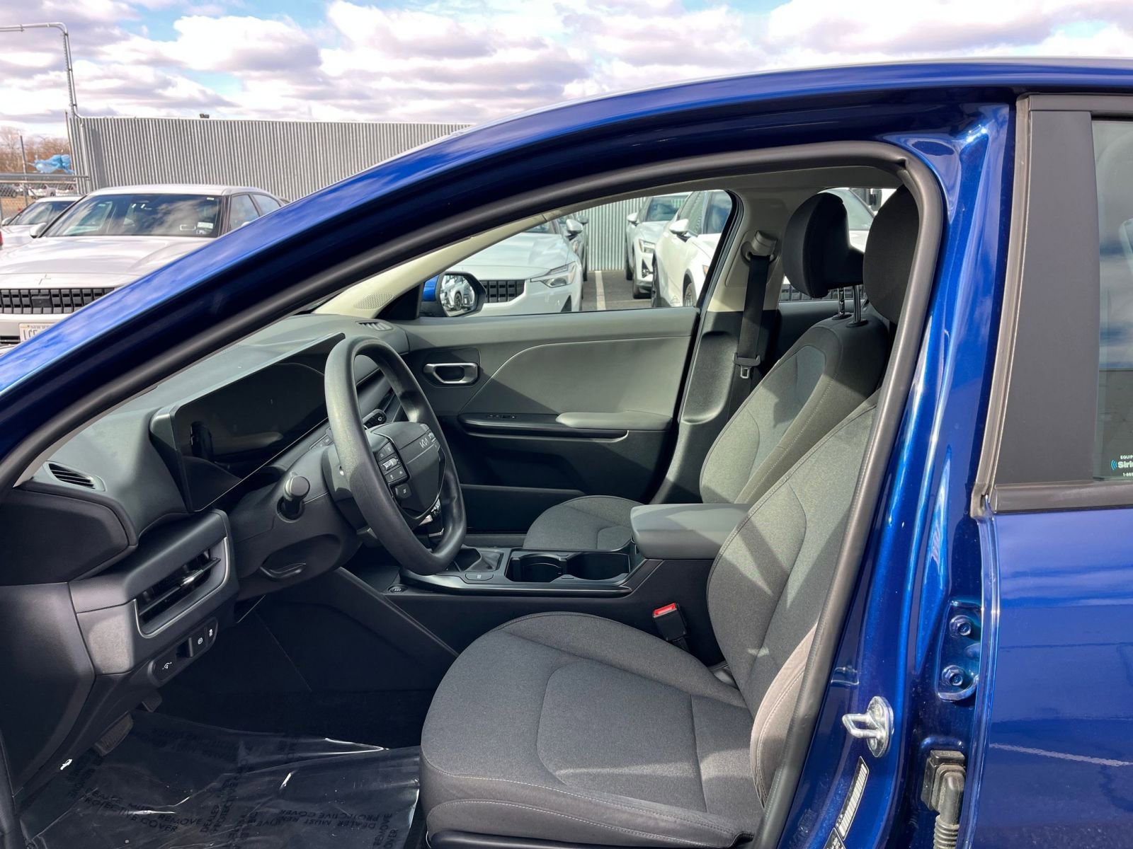 Thumbnail: 2025 Kia K4 - 25