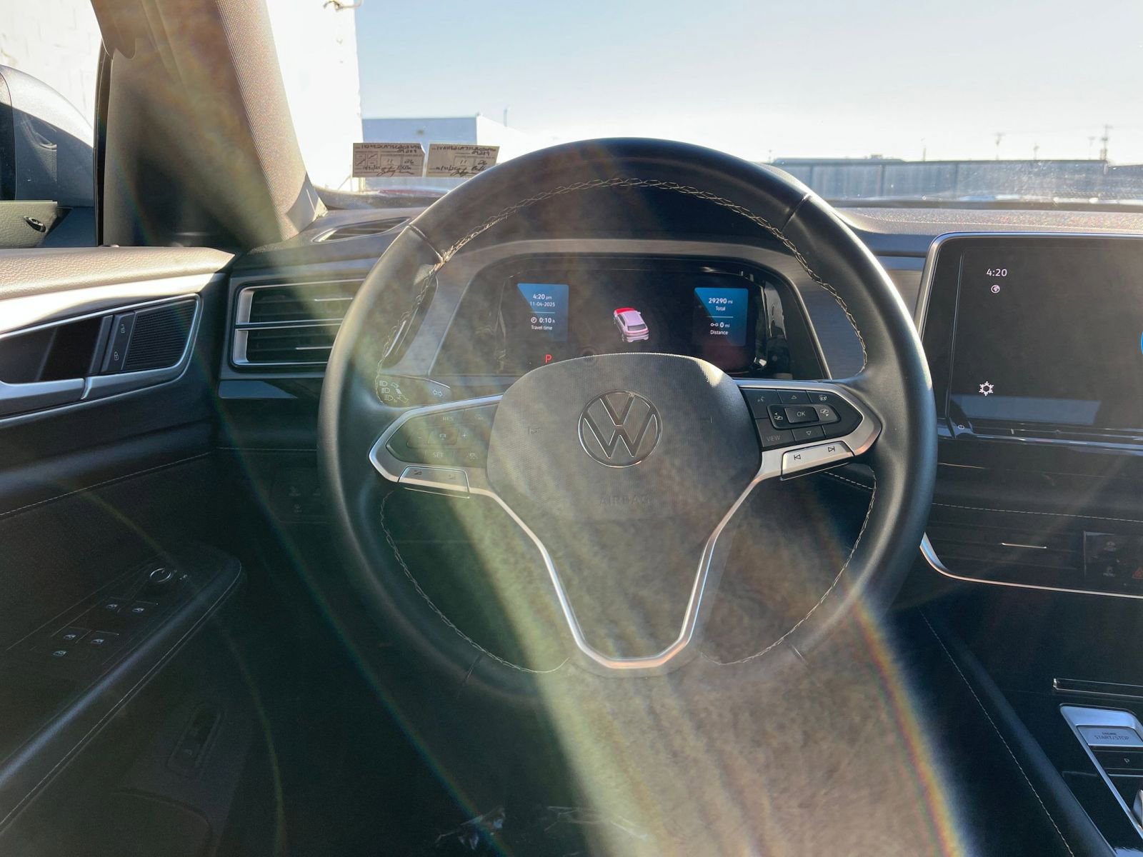 Thumbnail: 2025 Volkswagen Atlas - 29