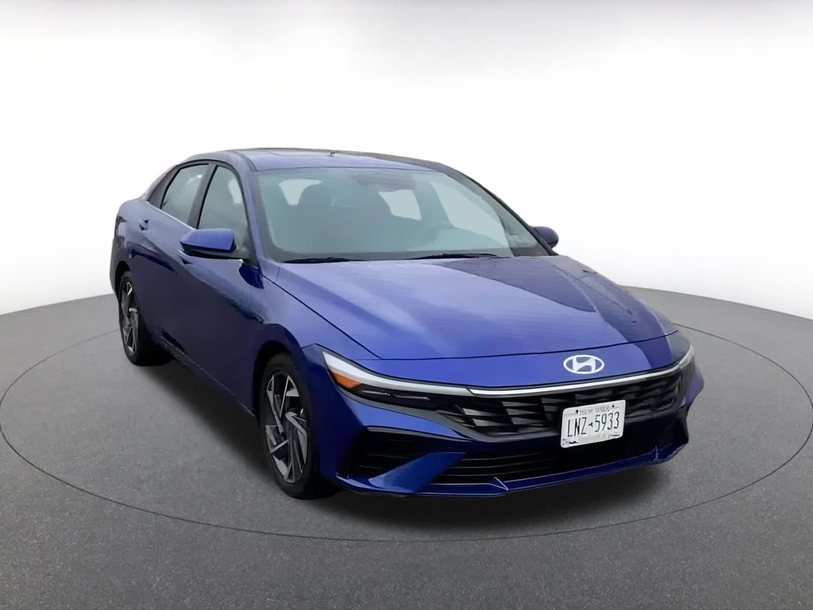 Thumbnail: 2025 Hyundai Elantra - 3