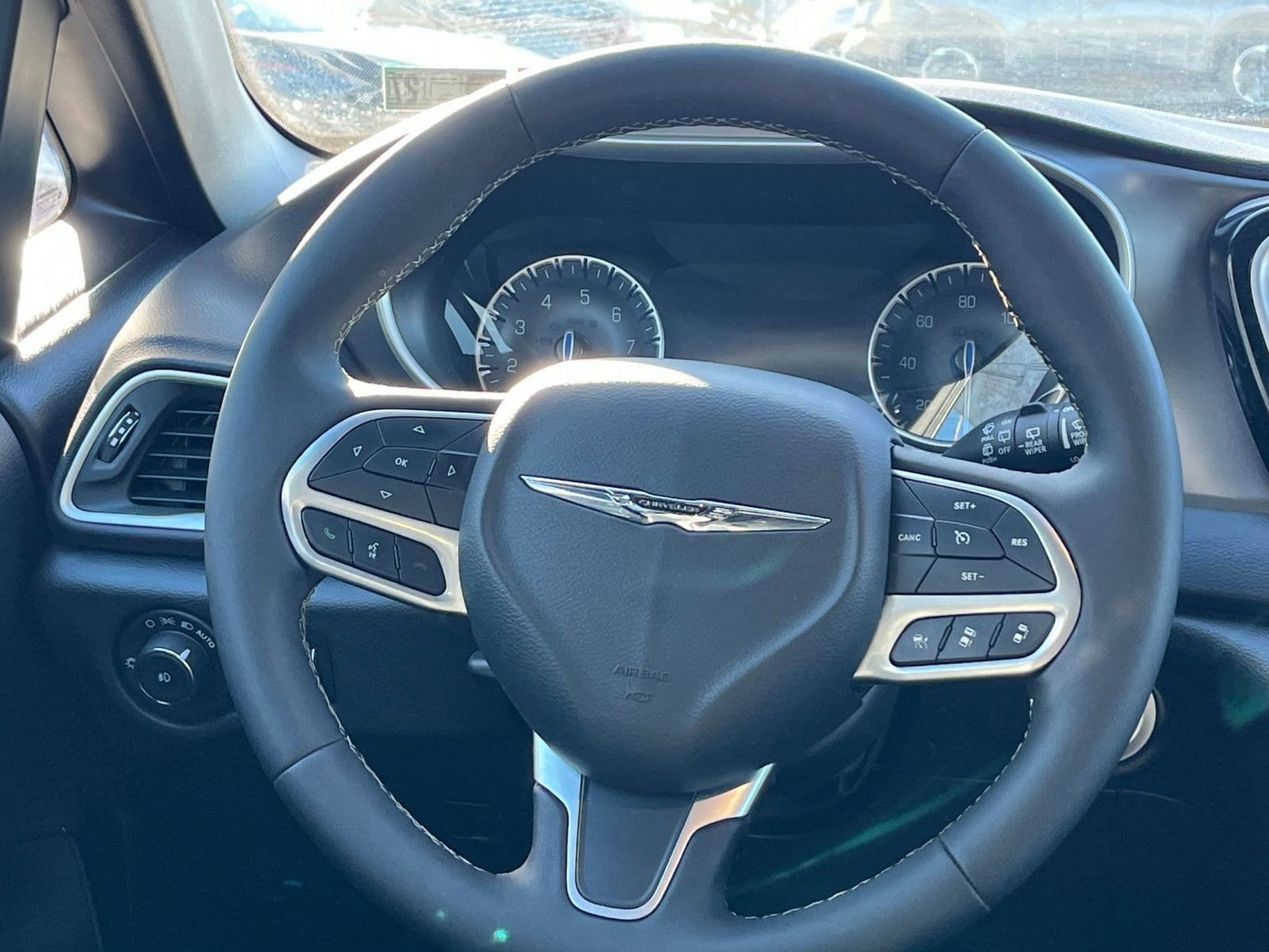 Thumbnail: 2025 Chrysler Pacifica - 28