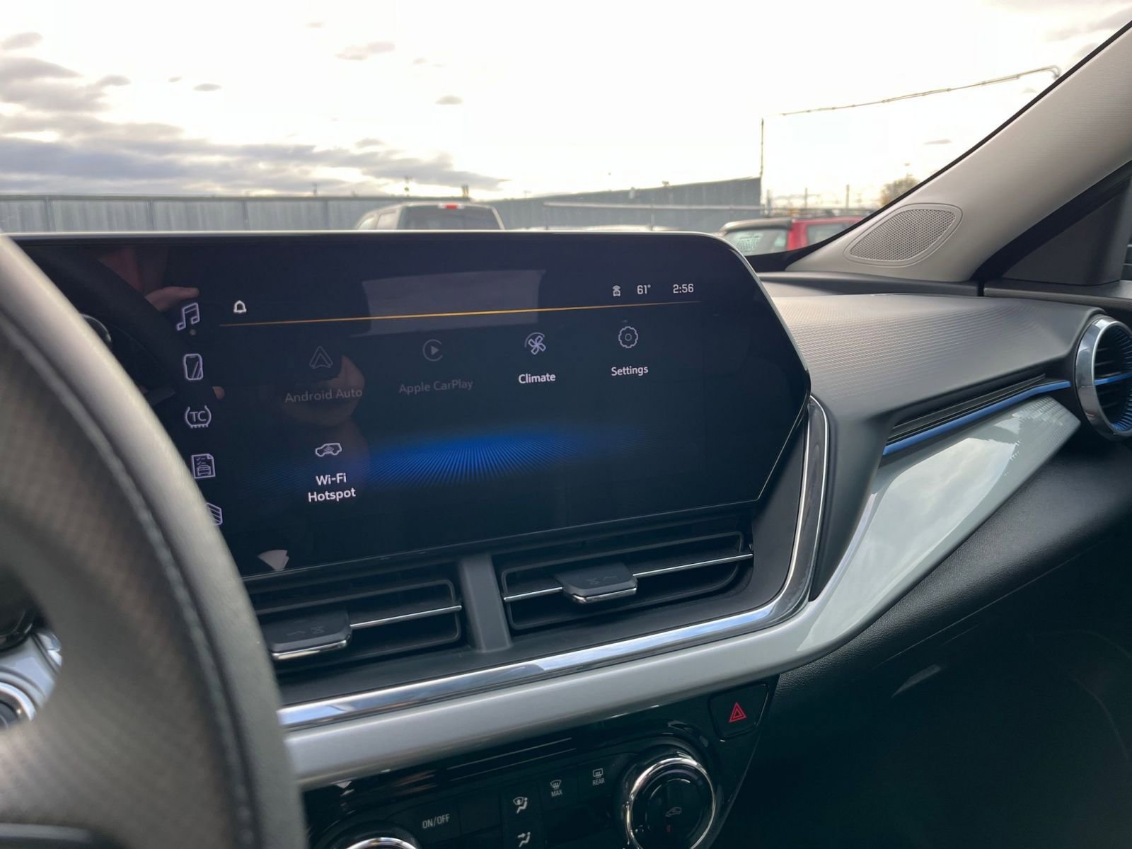 Thumbnail: 2025 Chevrolet Trax - 21