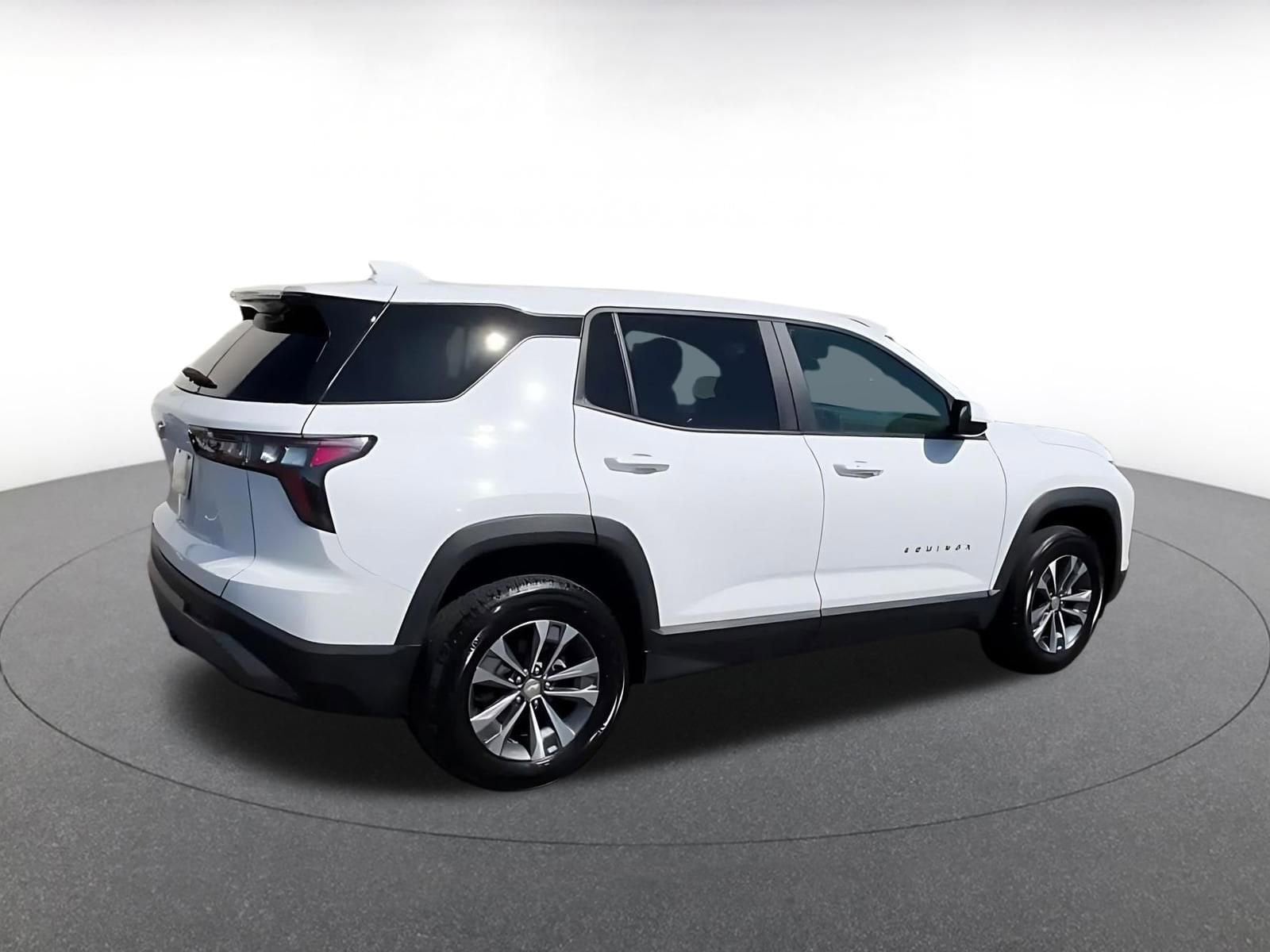 Thumbnail: 2025 Chevrolet Equinox - 14
