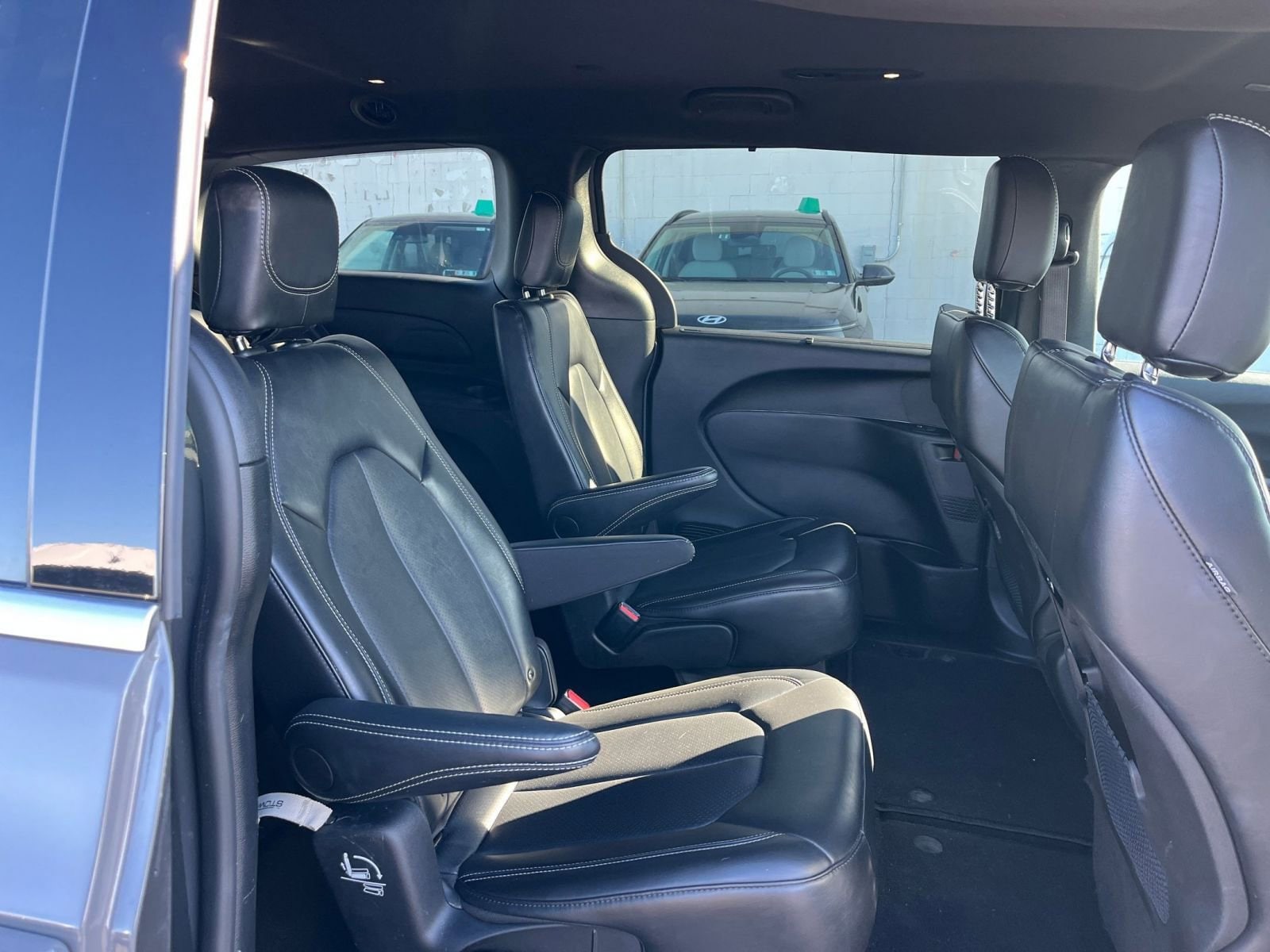 Thumbnail: 2025 Chrysler Pacifica - 25