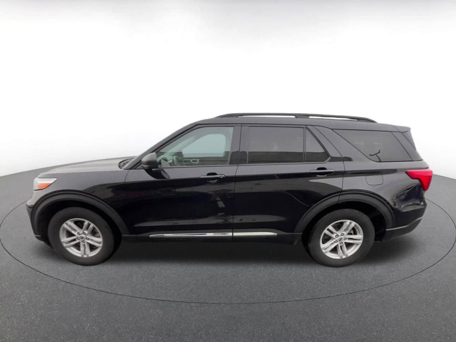 Thumbnail: 2024 Ford Explorer - 9