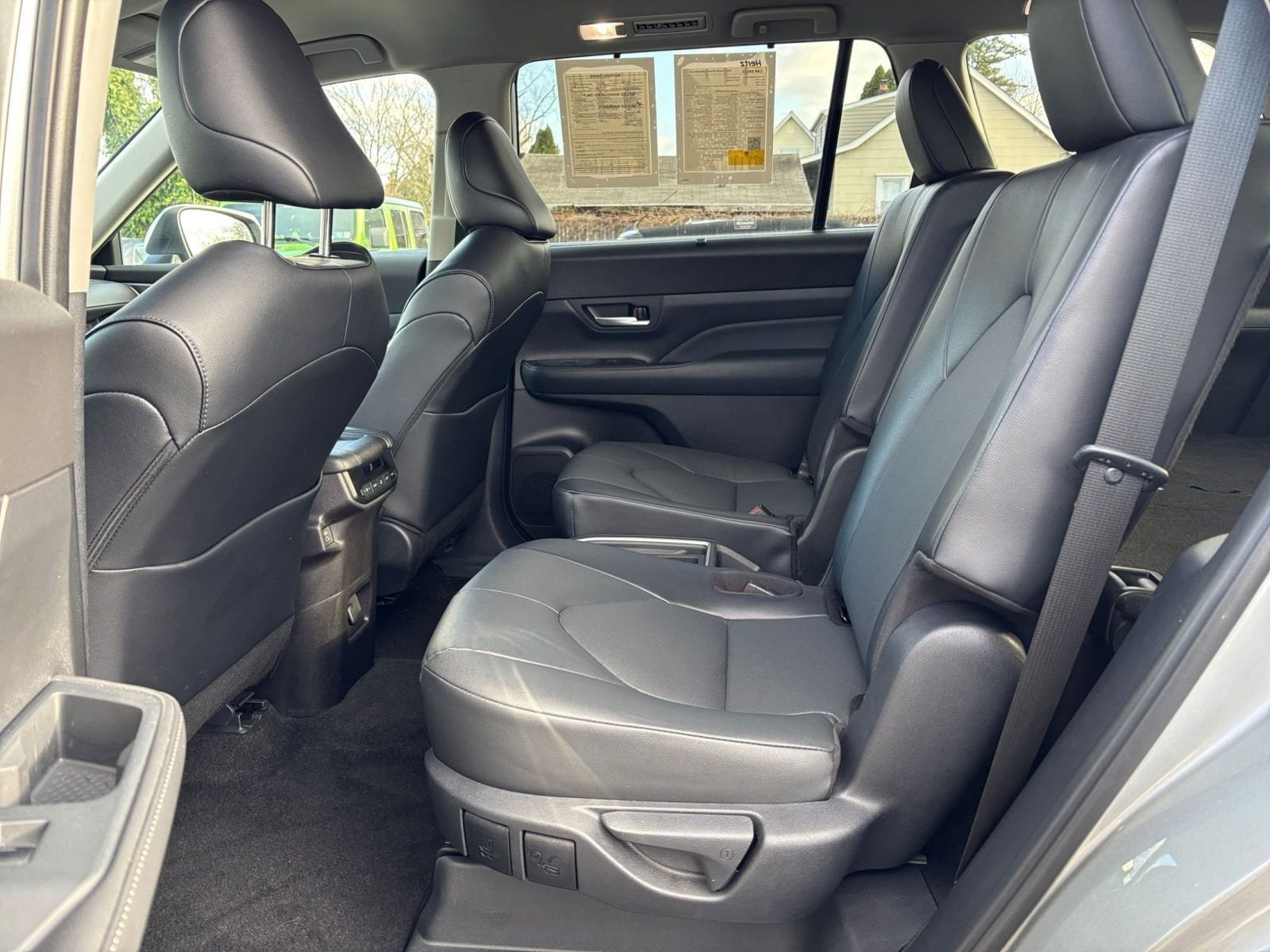 Thumbnail: 2025 Toyota Grand Highlander - 25