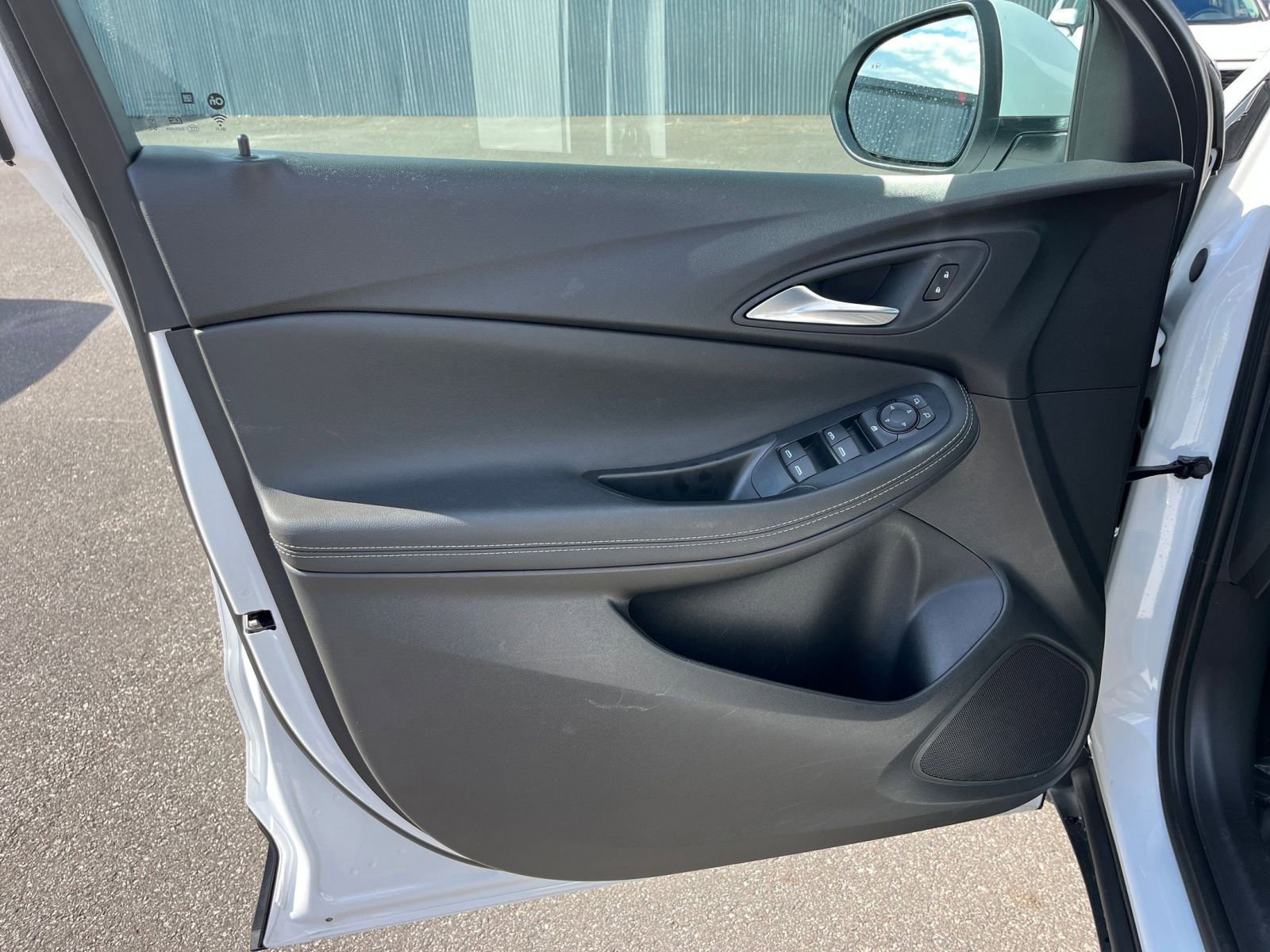 Thumbnail: 2025 Buick Encore GX - 20