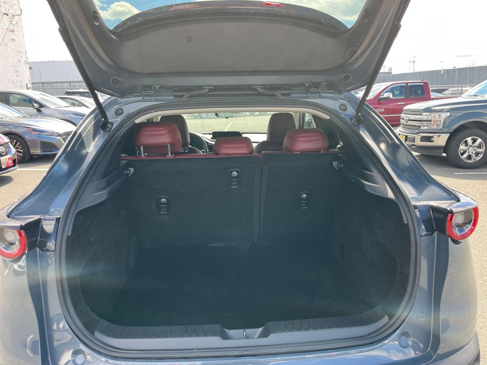 Thumbnail: 2025 Mazda CX-30 - 33