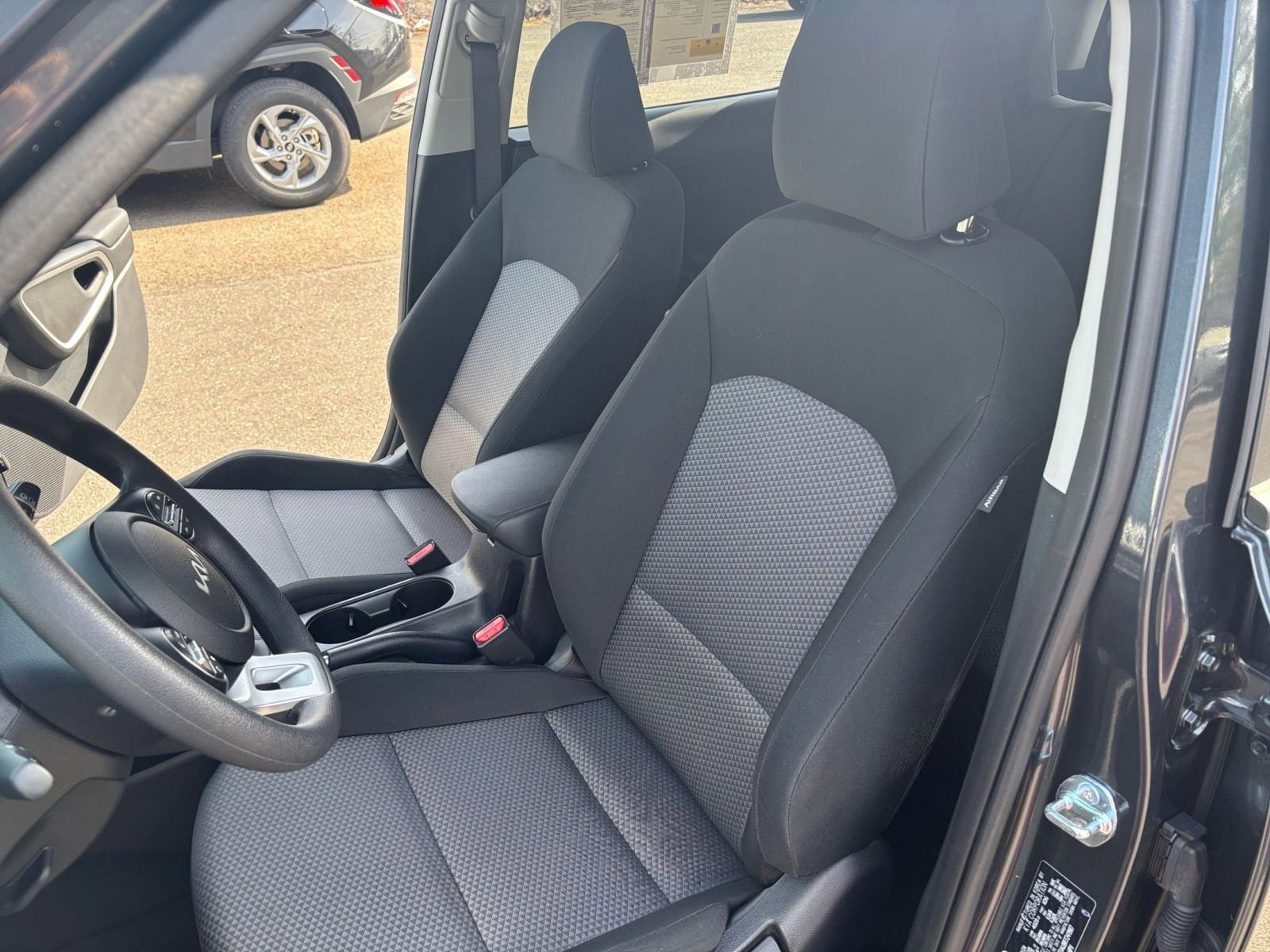 2024 Kia Soul LX 27