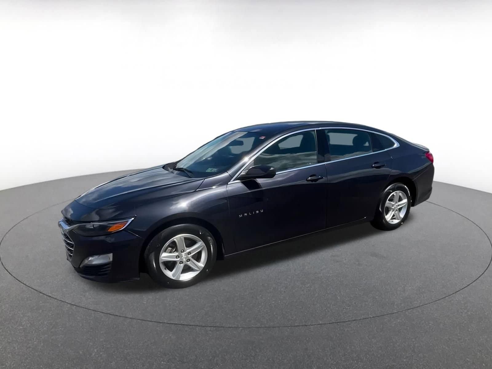 Thumbnail: 2023 Chevrolet Malibu - 7