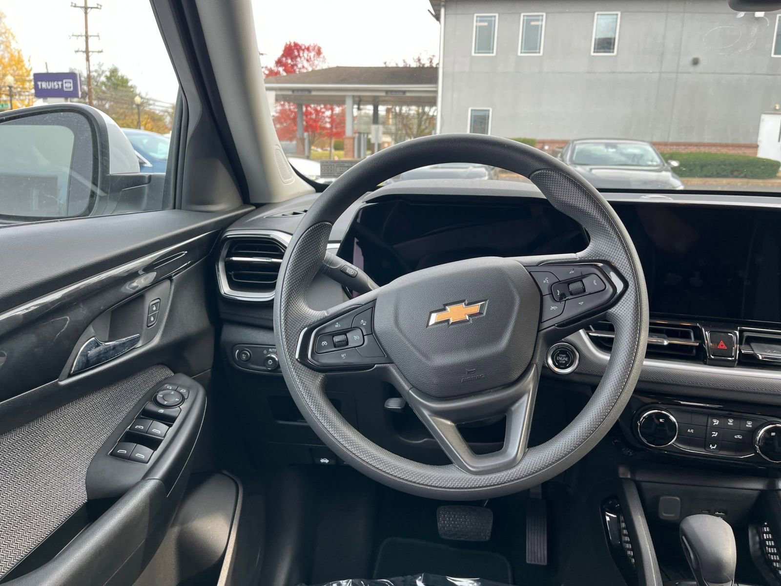 Thumbnail: 2025 Chevrolet TrailBlazer - 25