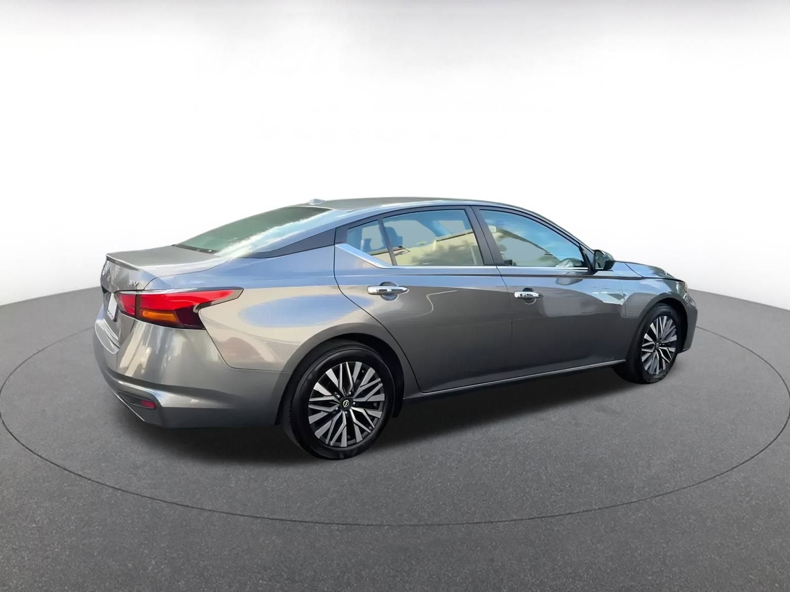 Thumbnail: 2024 Nissan Altima - 15