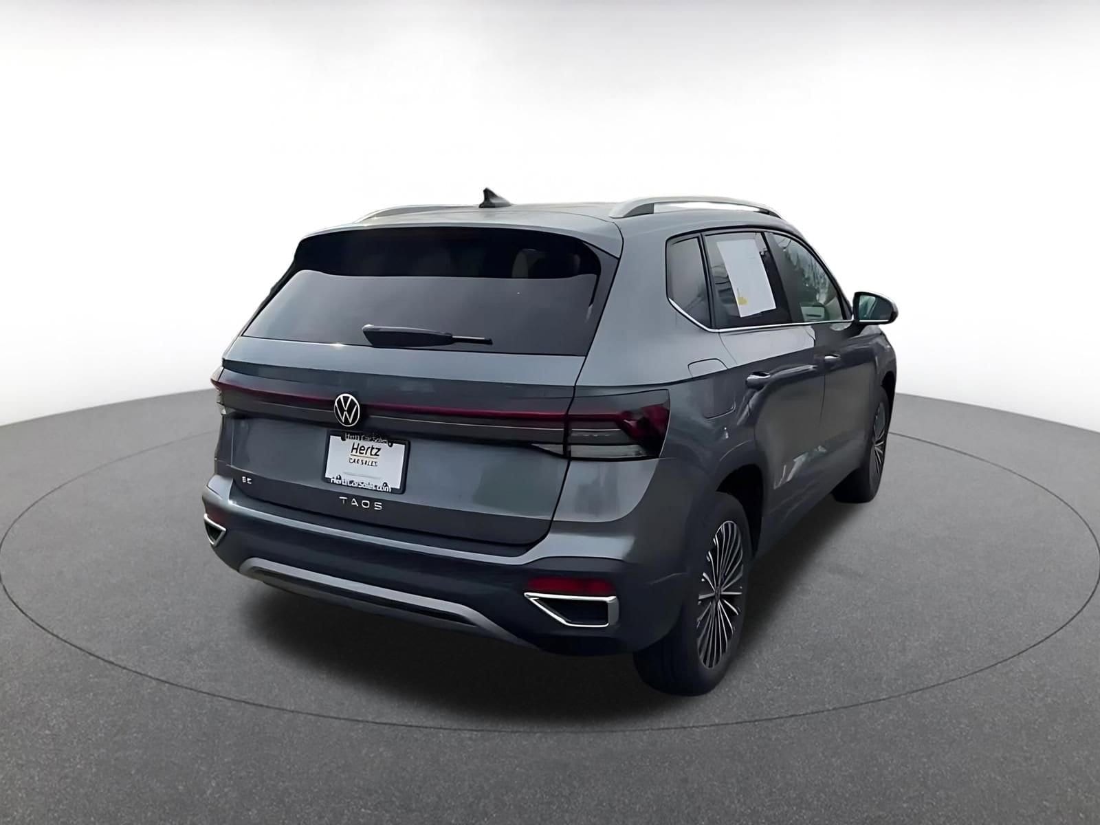 Thumbnail: 2025 Volkswagen Taos - 12