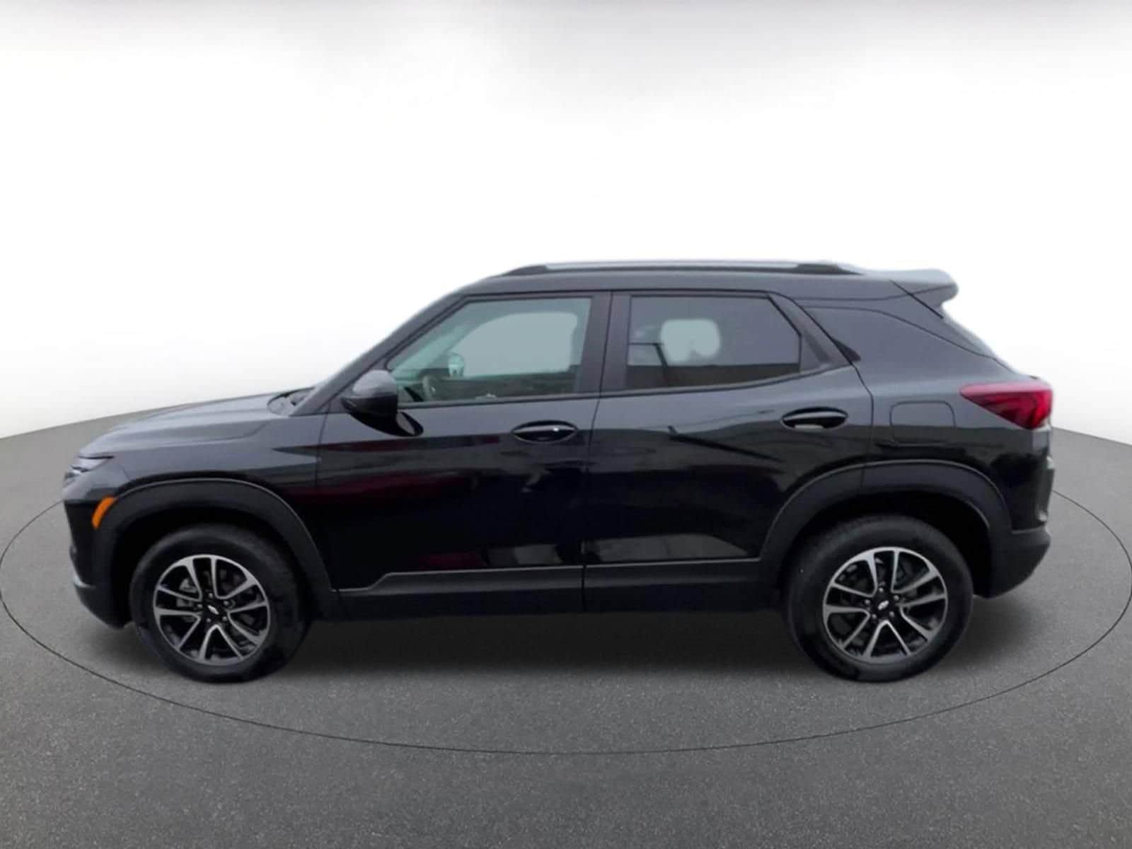 Thumbnail: 2025 Chevrolet TrailBlazer - 9