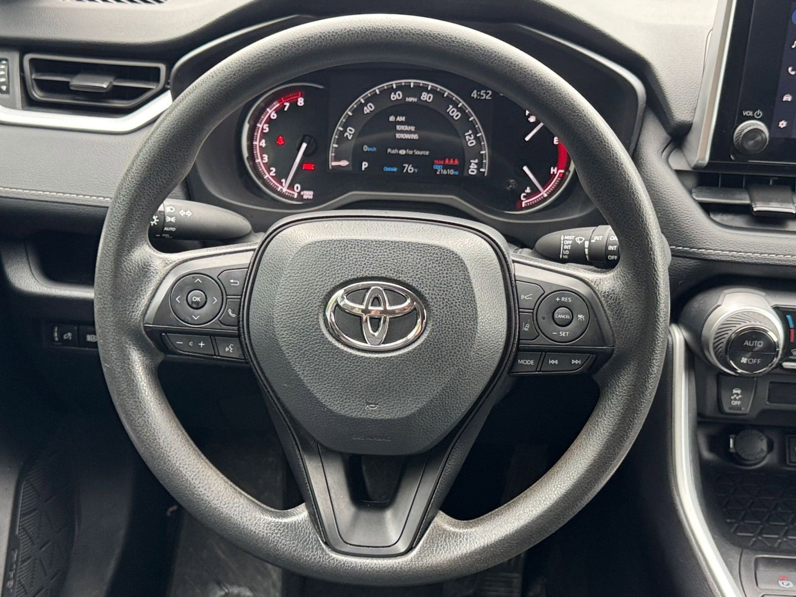 Thumbnail: 2024 Toyota RAV4 - 28