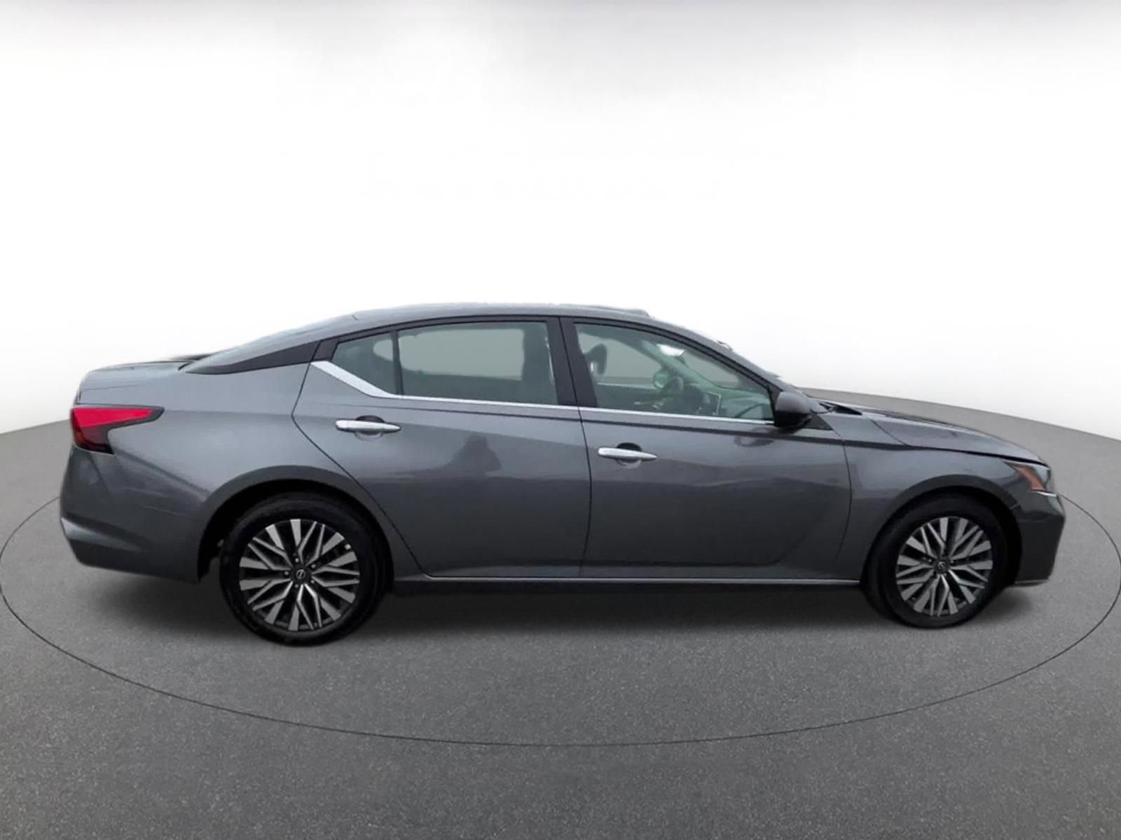 Thumbnail: 2025 Nissan Altima - 16