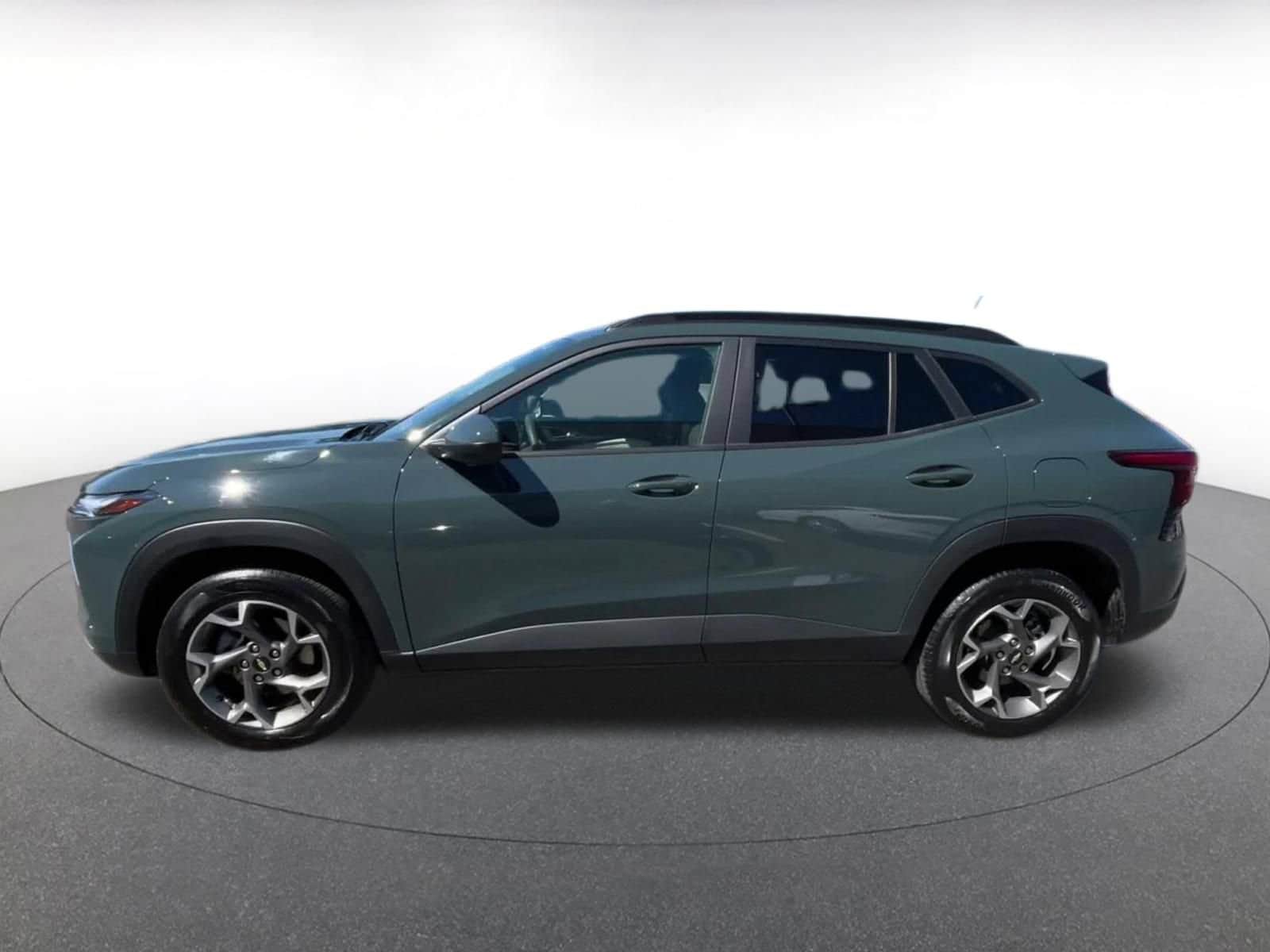 Thumbnail: 2025 Chevrolet Trax - 9