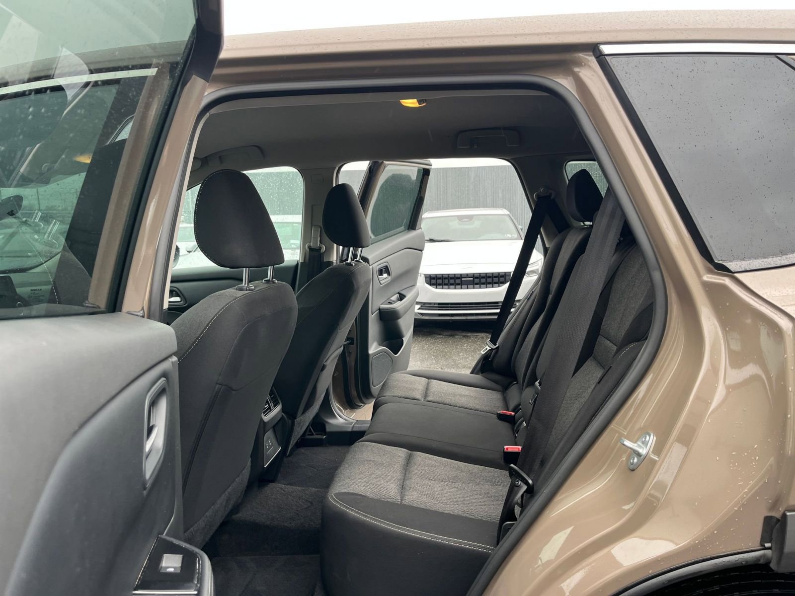 Thumbnail: 2025 Nissan Rogue - 27