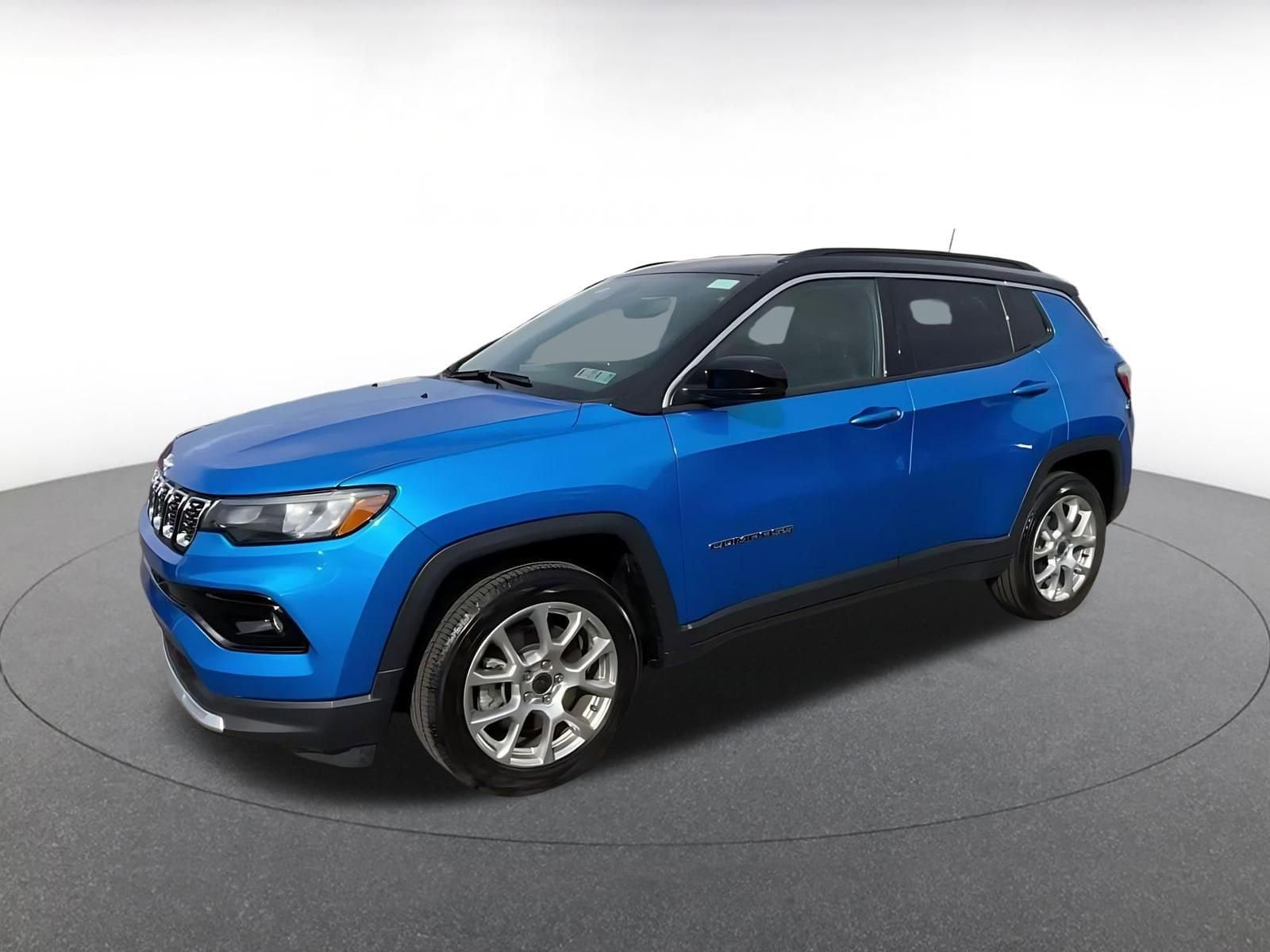 Thumbnail: 2025 Jeep Compass - 8