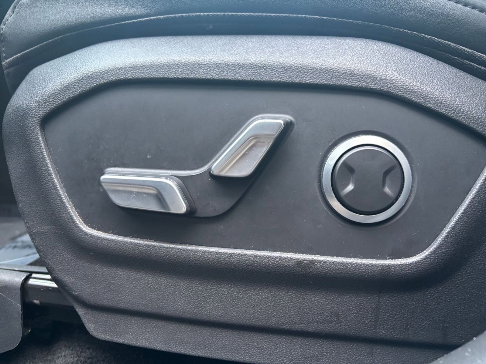 Thumbnail: 2025 Hyundai Santa Fe - 23