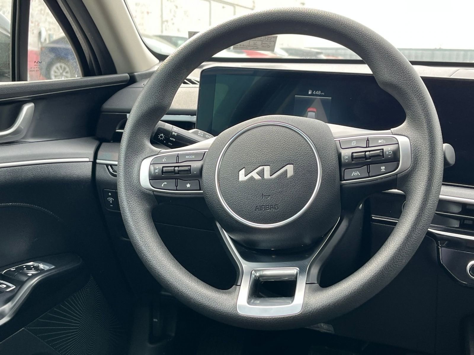 Thumbnail: 2025 Kia K5 - 28
