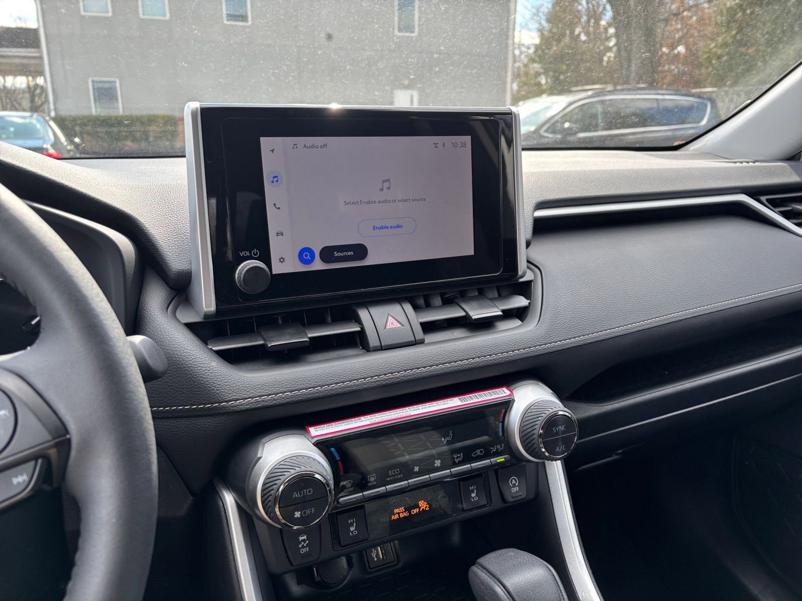 2024 Toyota RAV4 XLE 21