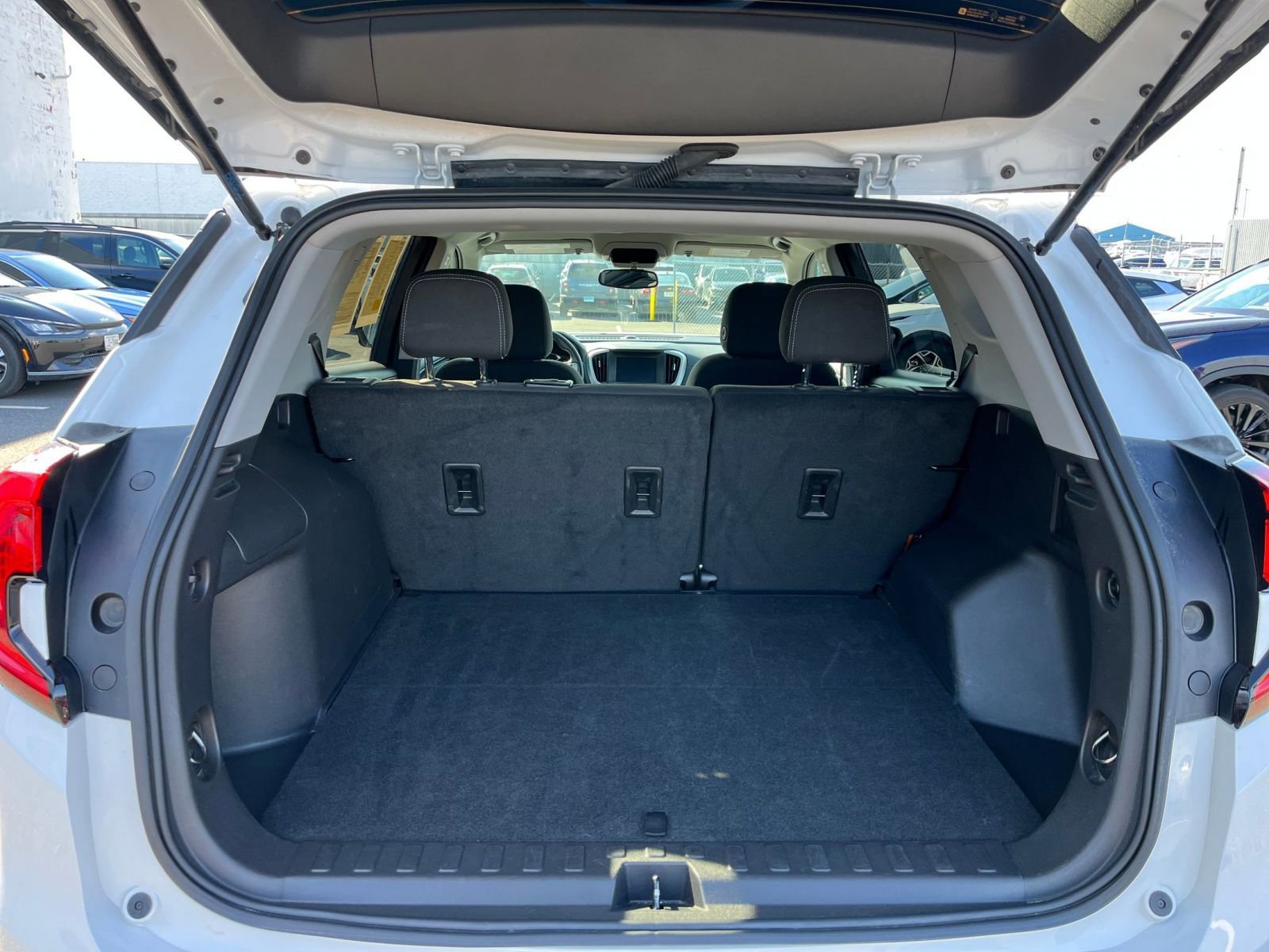 2024 GMC Terrain SLE 29