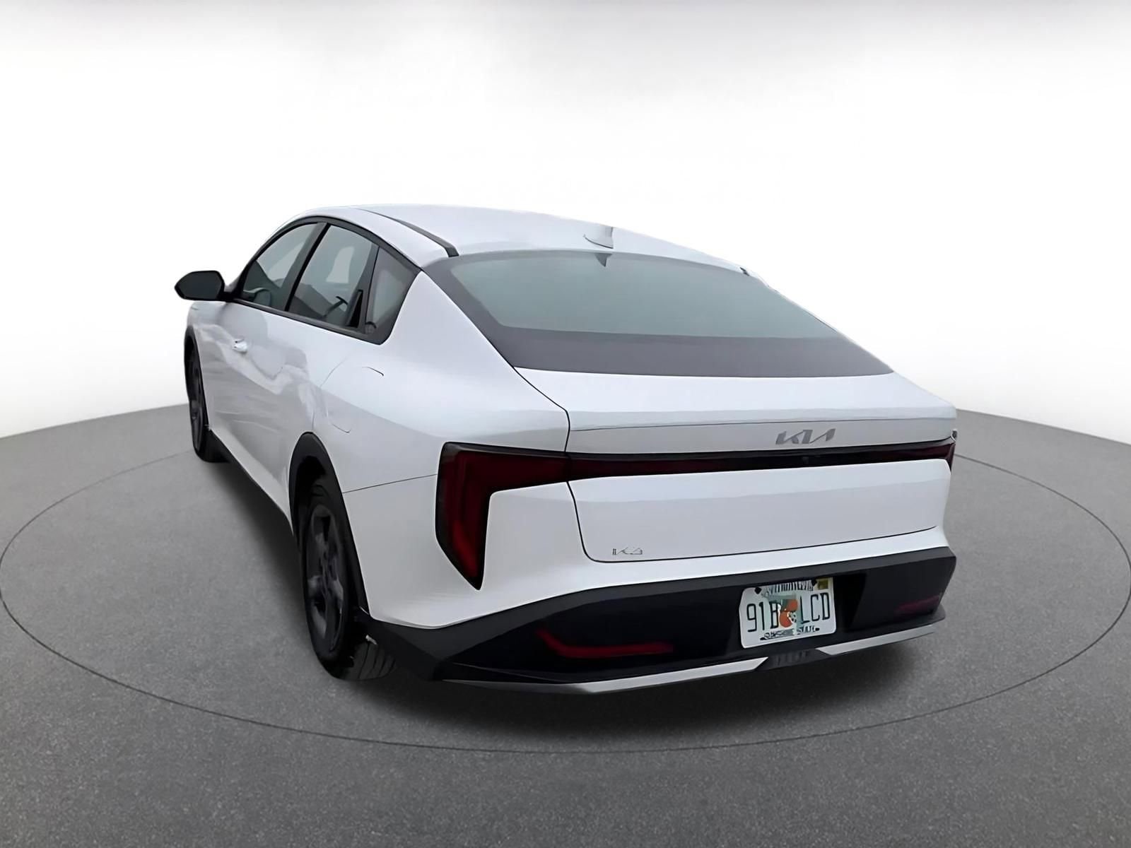 Thumbnail: 2025 Kia K4 - 10