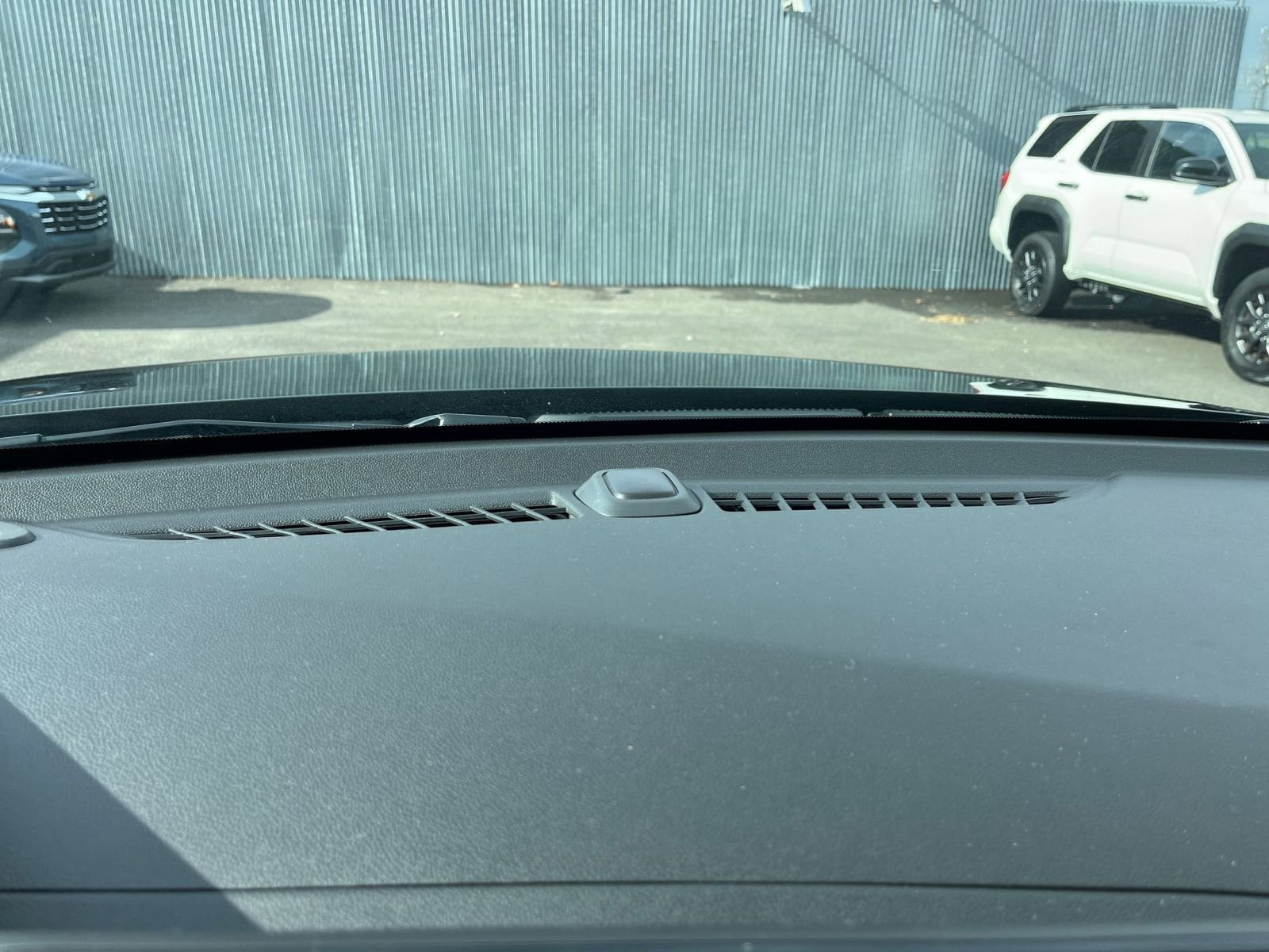 Thumbnail: 2025 Chevrolet TrailBlazer - 18