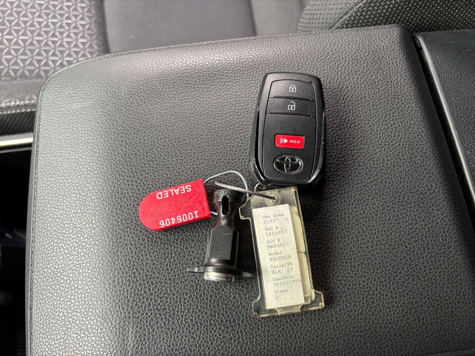 Thumbnail: 2025 Toyota 4Runner - 22