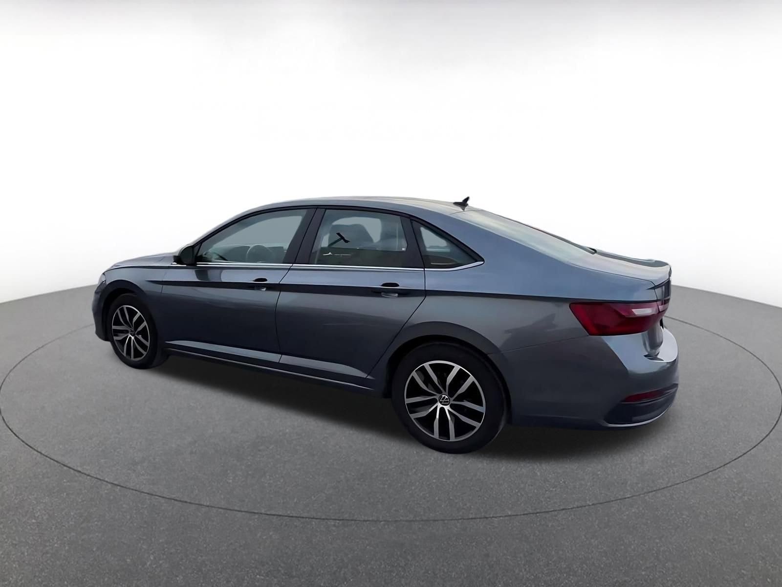 Thumbnail: 2025 Volkswagen Jetta - 10