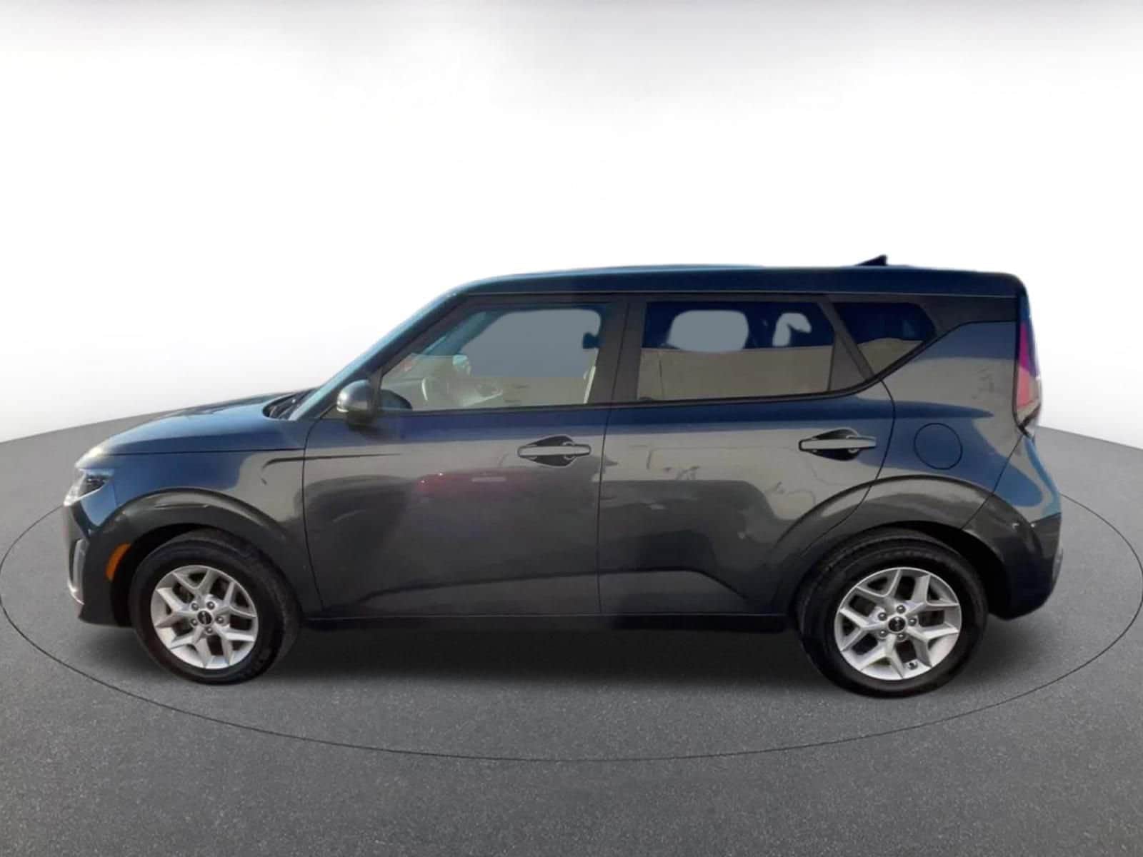 Thumbnail: 2023 Kia Soul - 9