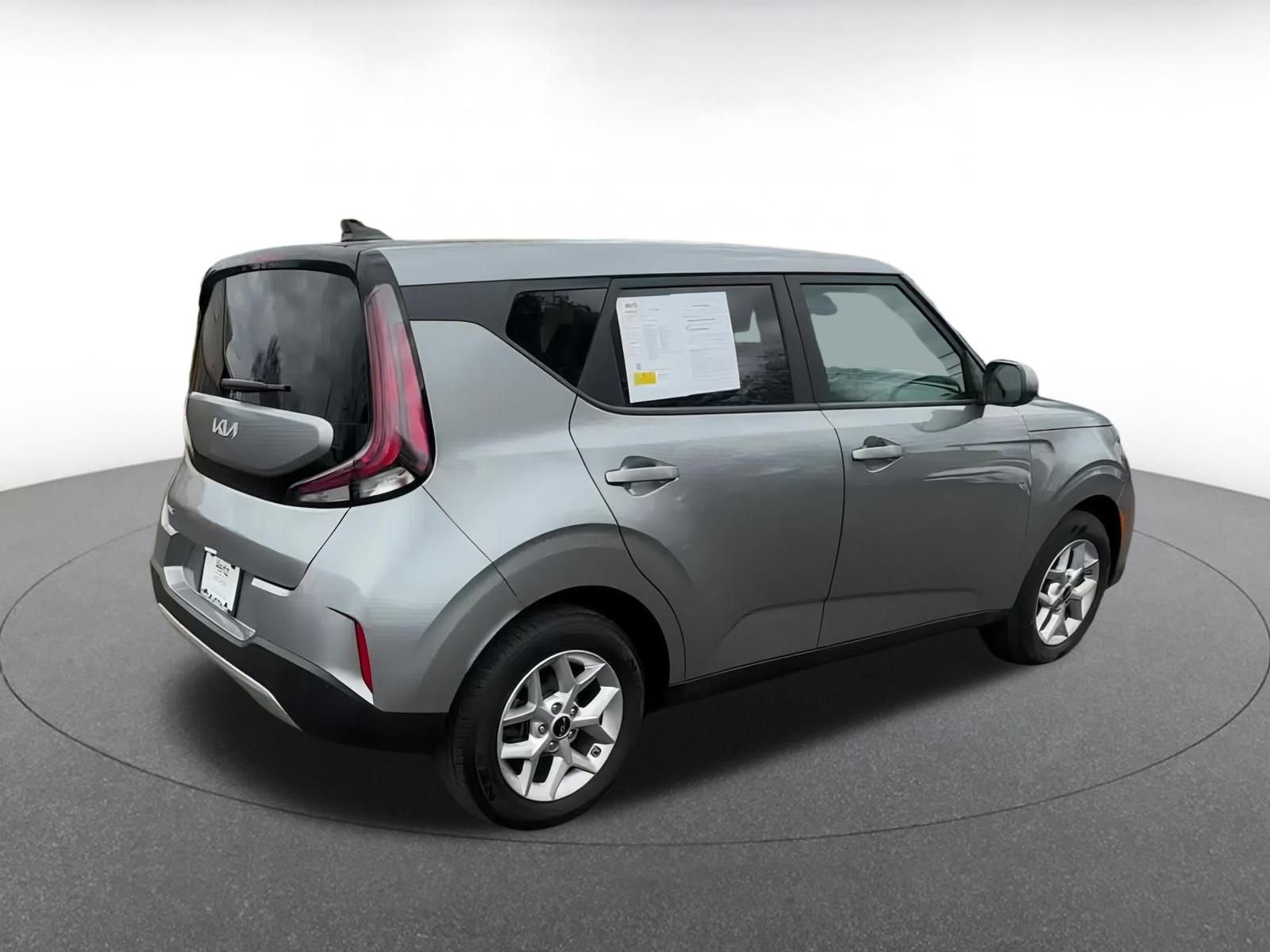 2024 Kia Soul LX 15